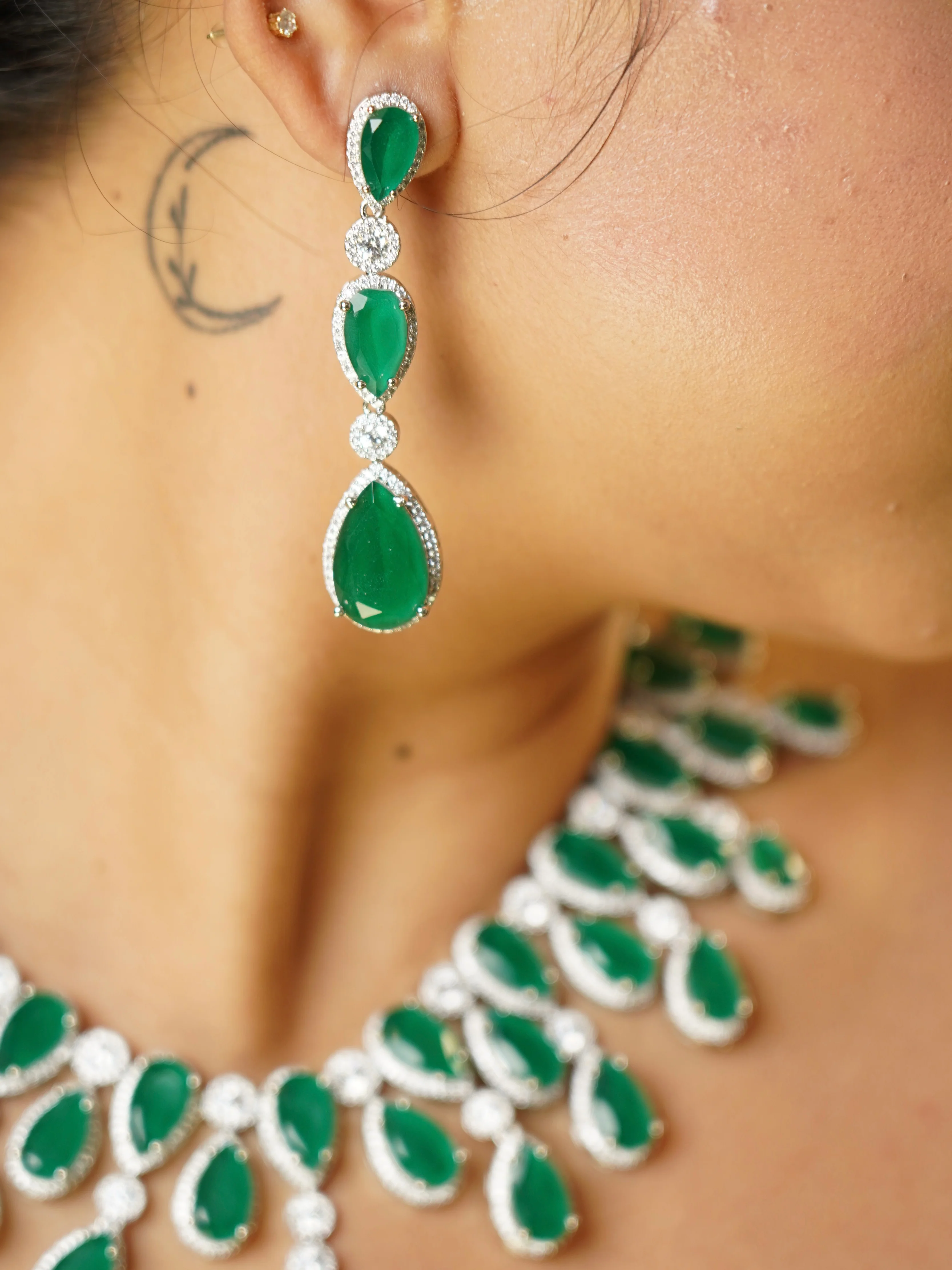 Emerald Statement Necklace Set - Image 3