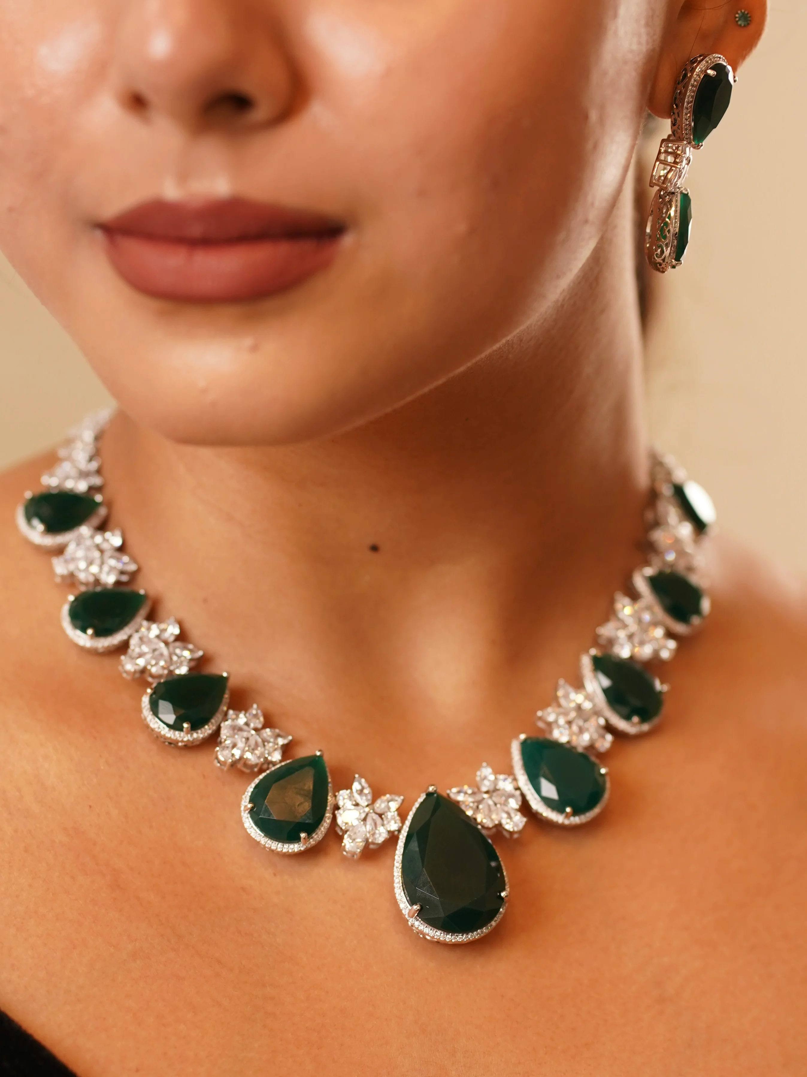 Emerald Teardrop Elegance Set