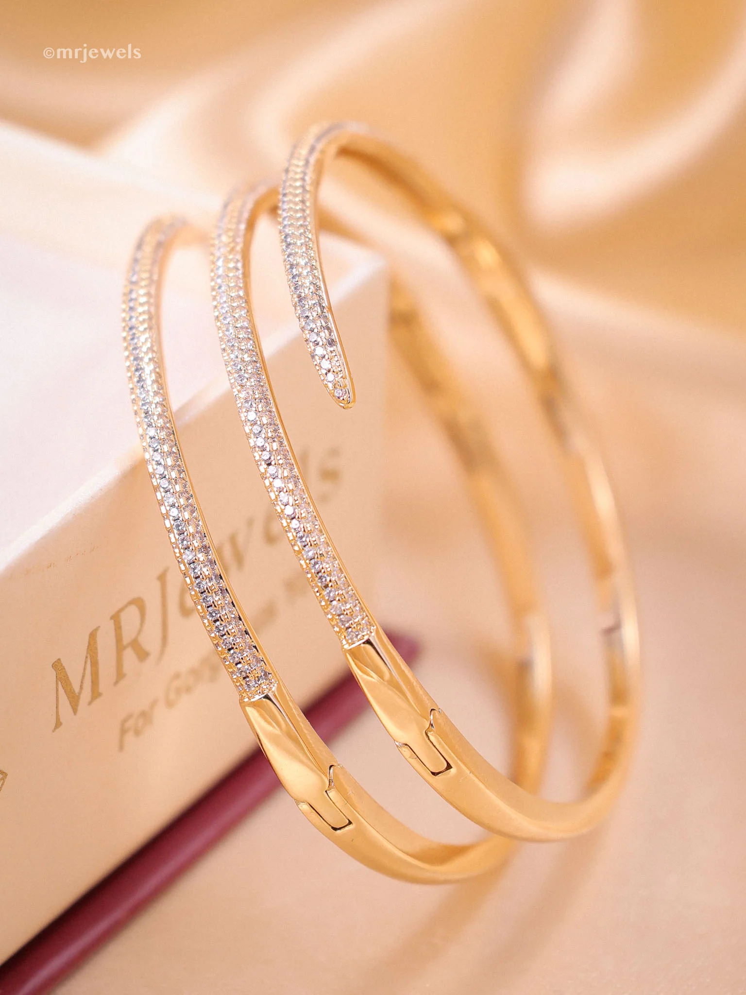 Exclusive Diamond Bracelet-Rhodium Plated - Image 5