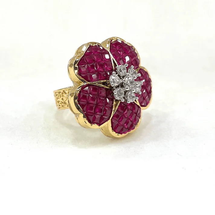 Exquisite Ruby Flower Ring with Diamond - Image 6