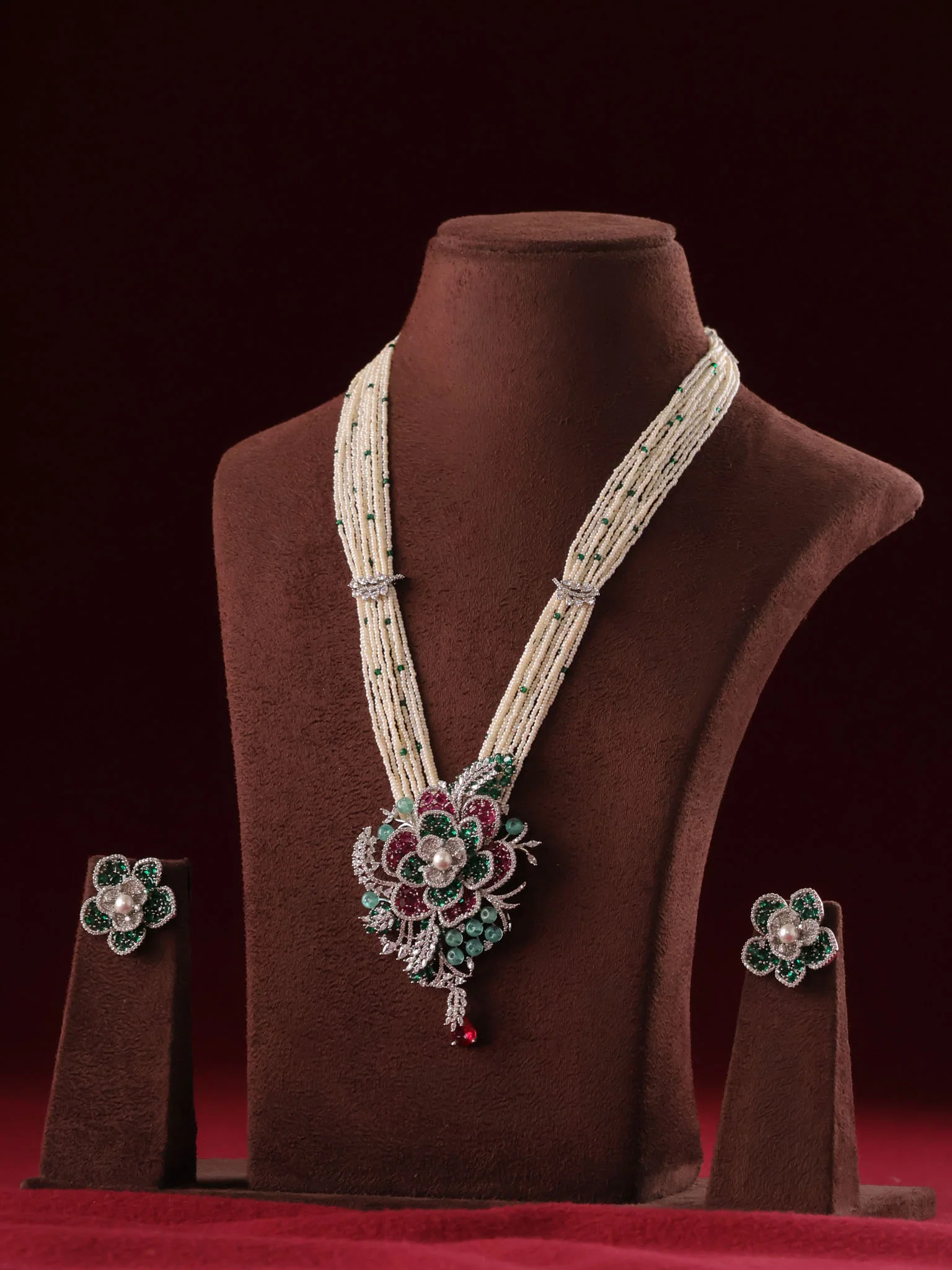 Floral Pearl Necklace Set - Image 4