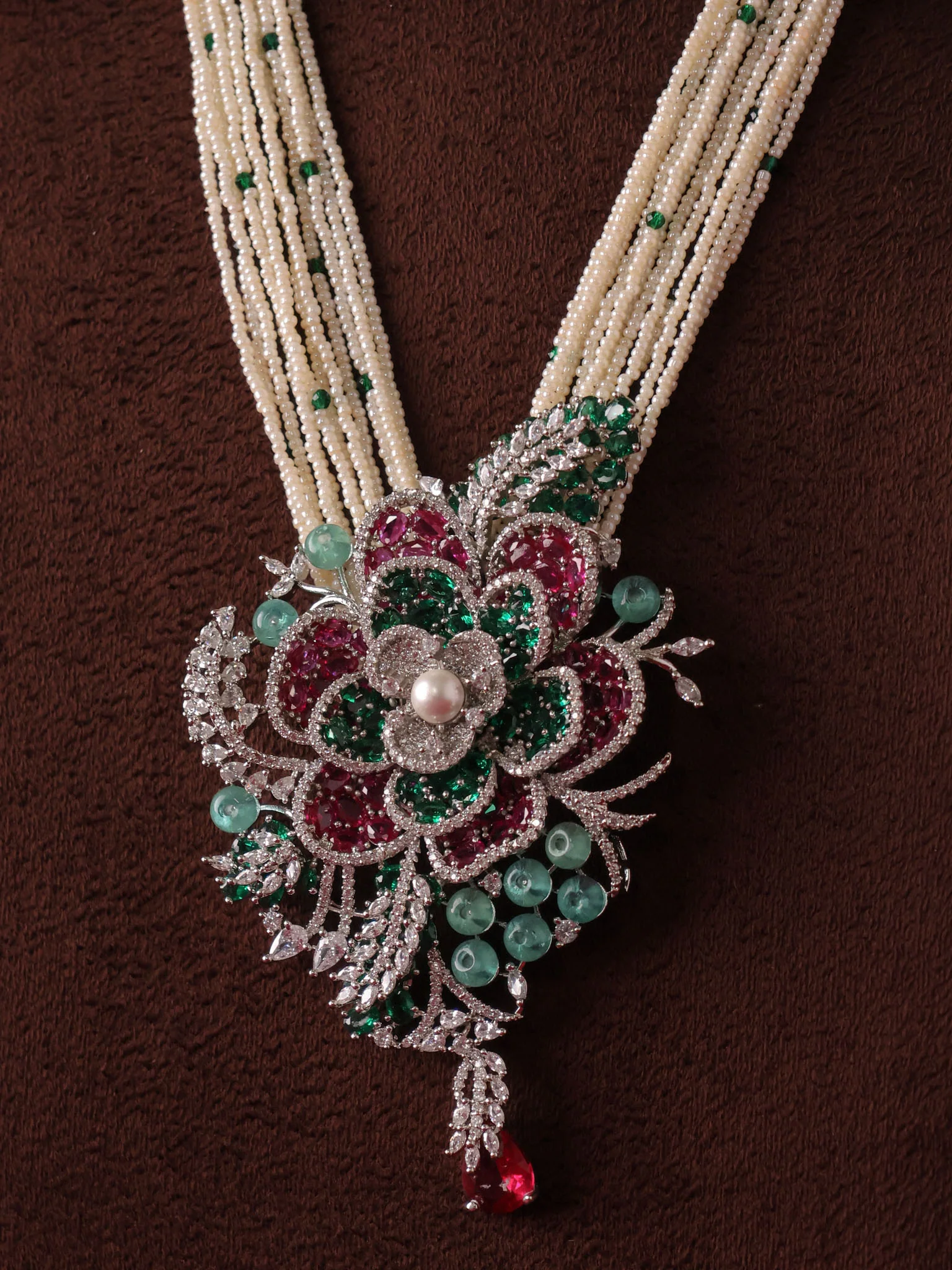 Floral Pearl Necklace Set - Image 5