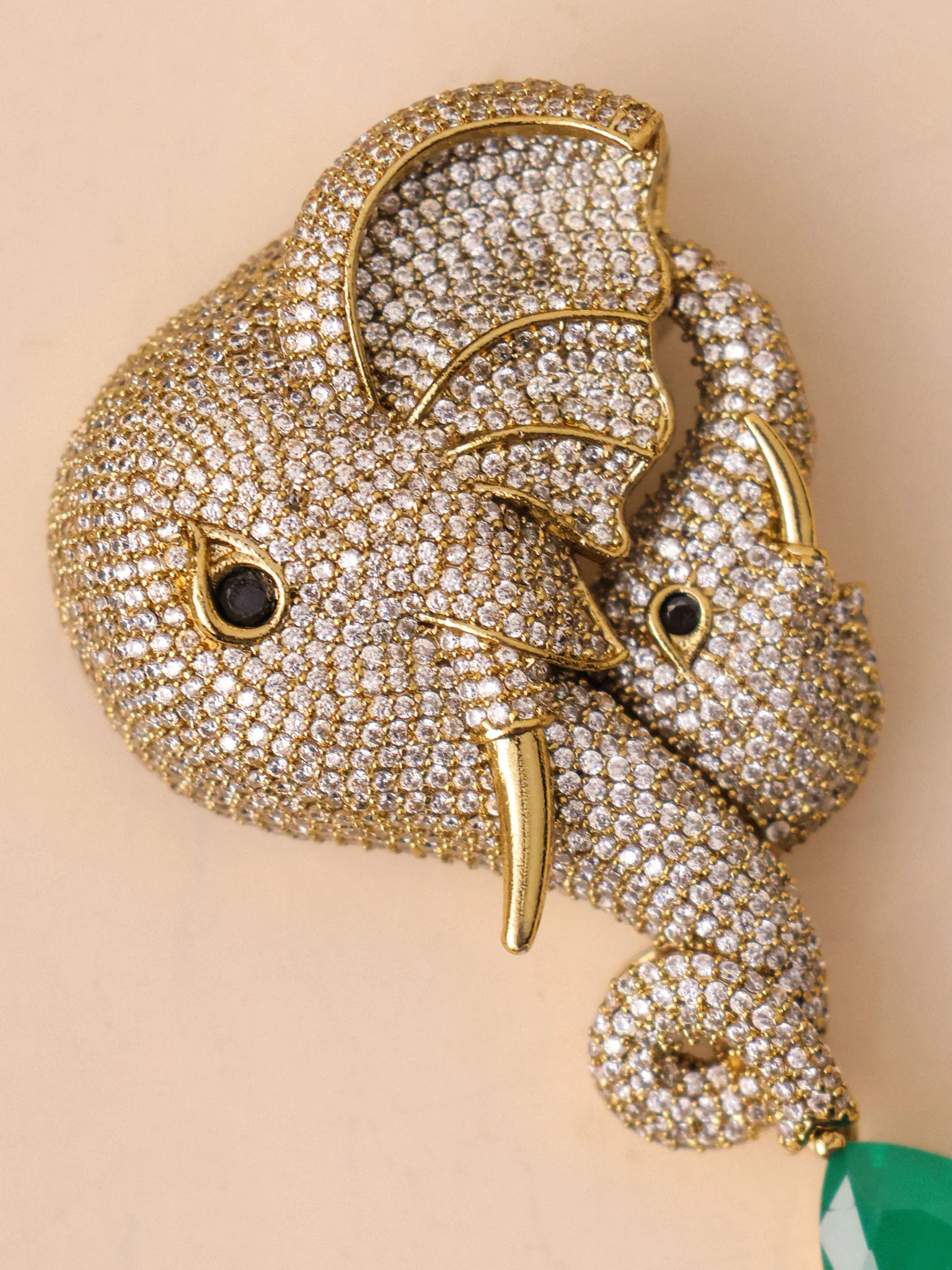 Gajraj Emerald Luxe Brooch - Image 7