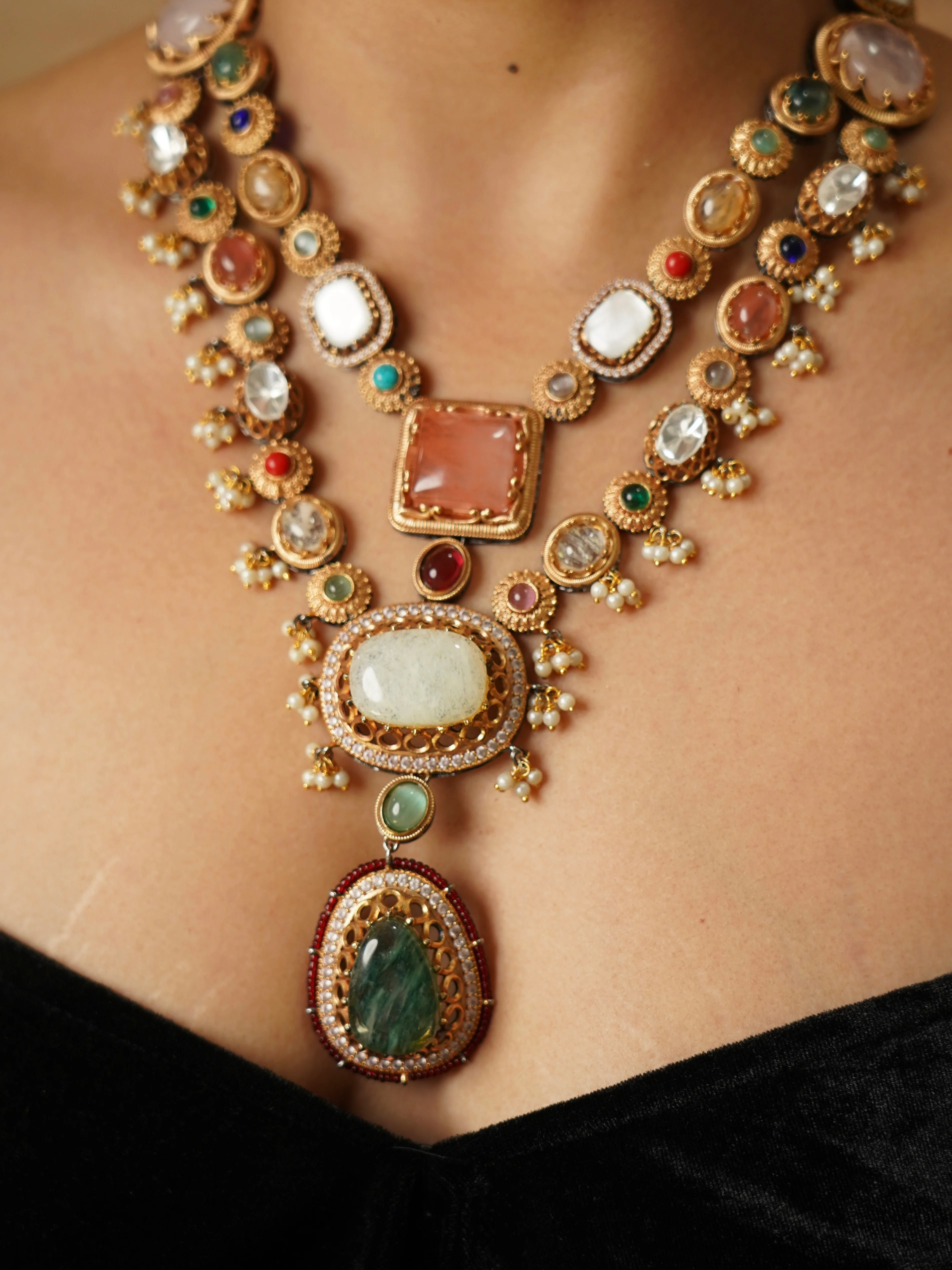 Gulnaaz Victorian Sabya-Inspired Couture Heritage Set - Image 2