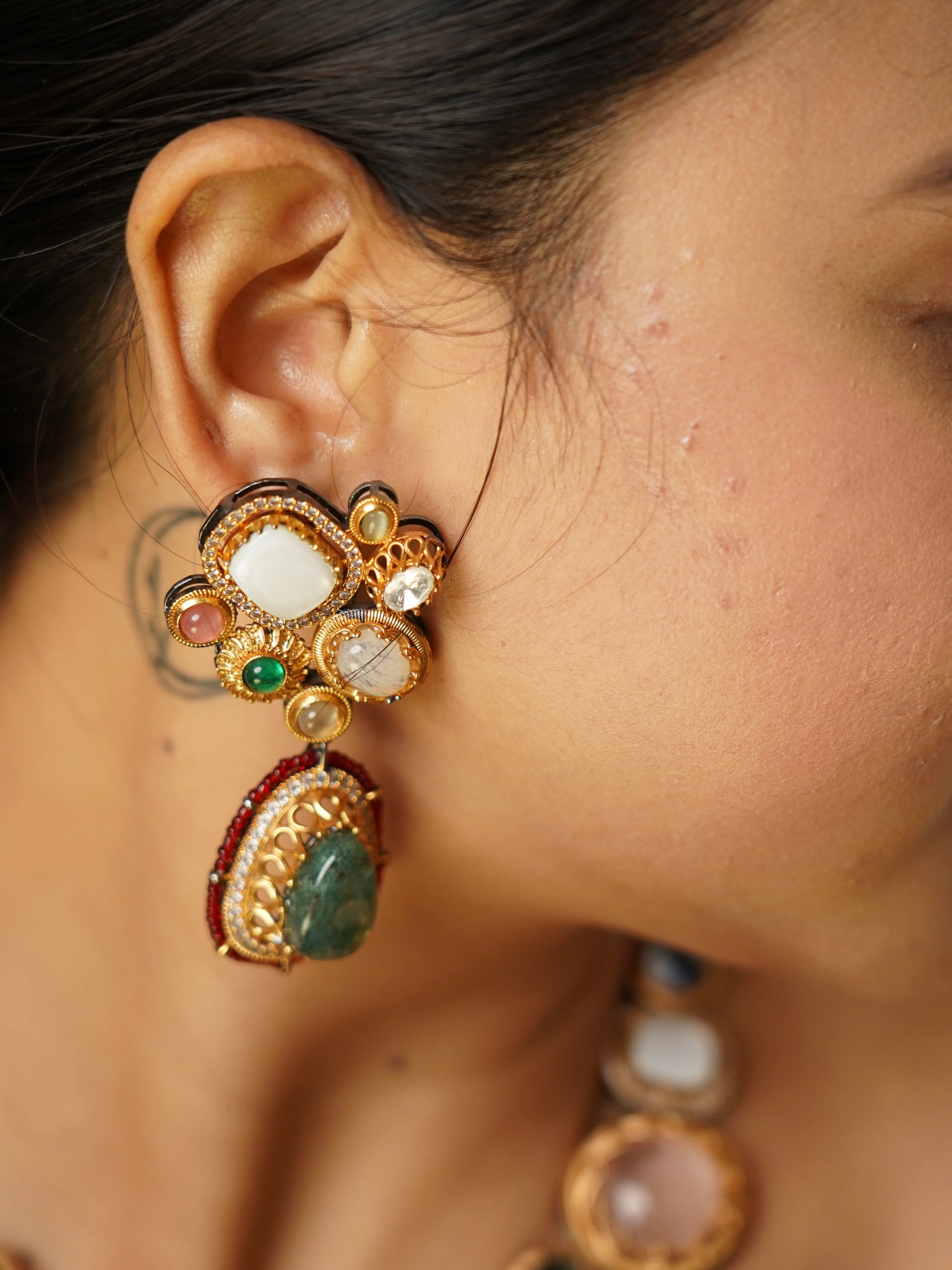 Gulnaaz Victorian Sabya-Inspired Couture Heritage Set - Image 3