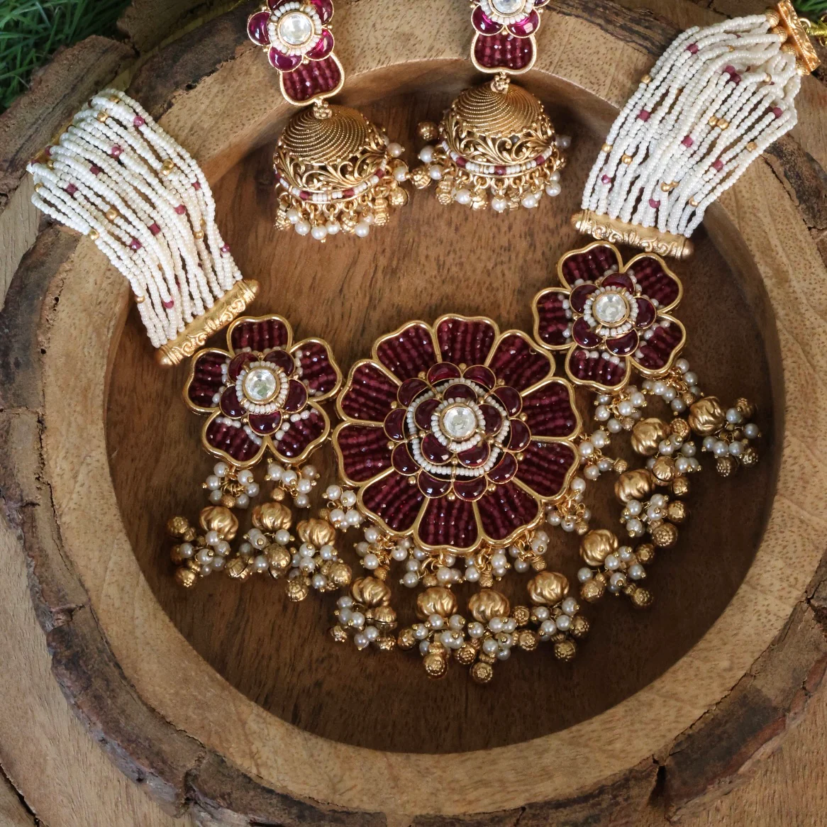 Gulzar Royalty – Intricate Kundan Floral Necklace Set - Image 4