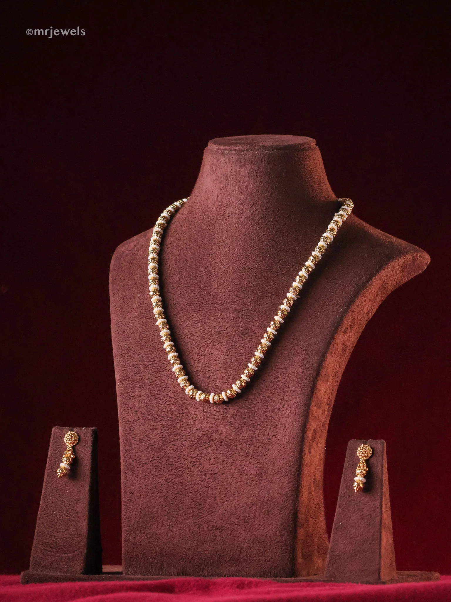 Heritage Gold-Toned Beaded Necklace with Matching Drop Earrings