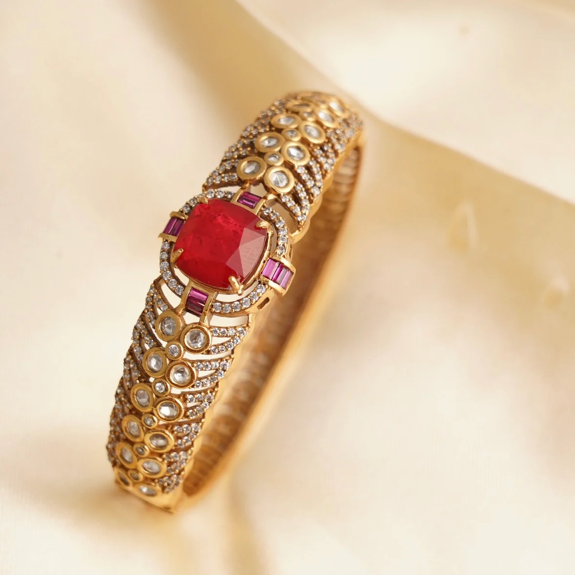 Heritage Statement Bracelet - Image 2