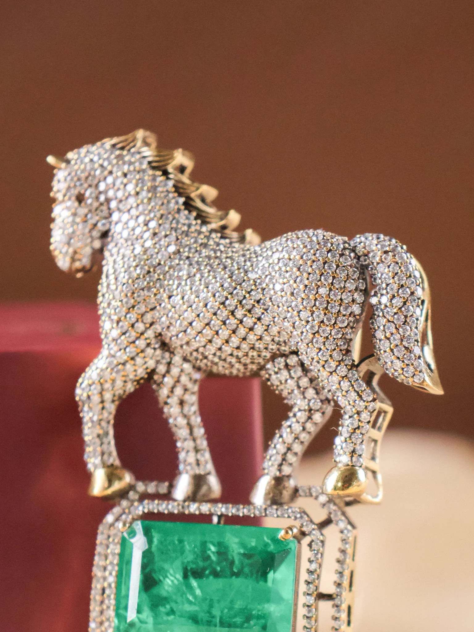 Imperial Stallion Emerald Brooch - Image 3