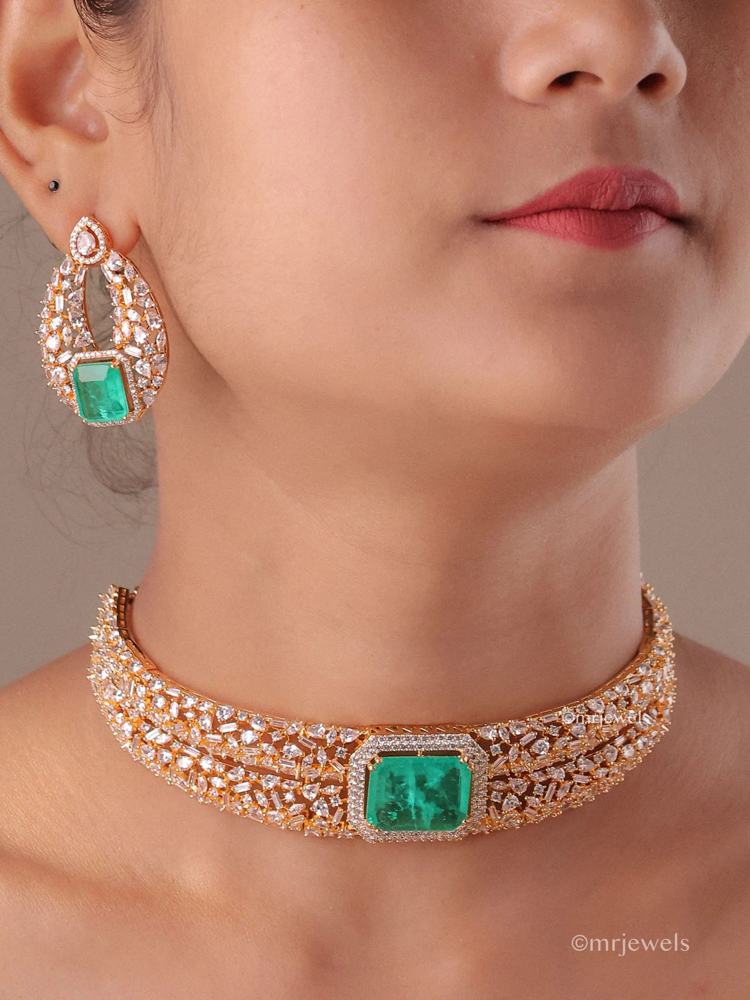 Iraaya Diamond Statement Choker Set