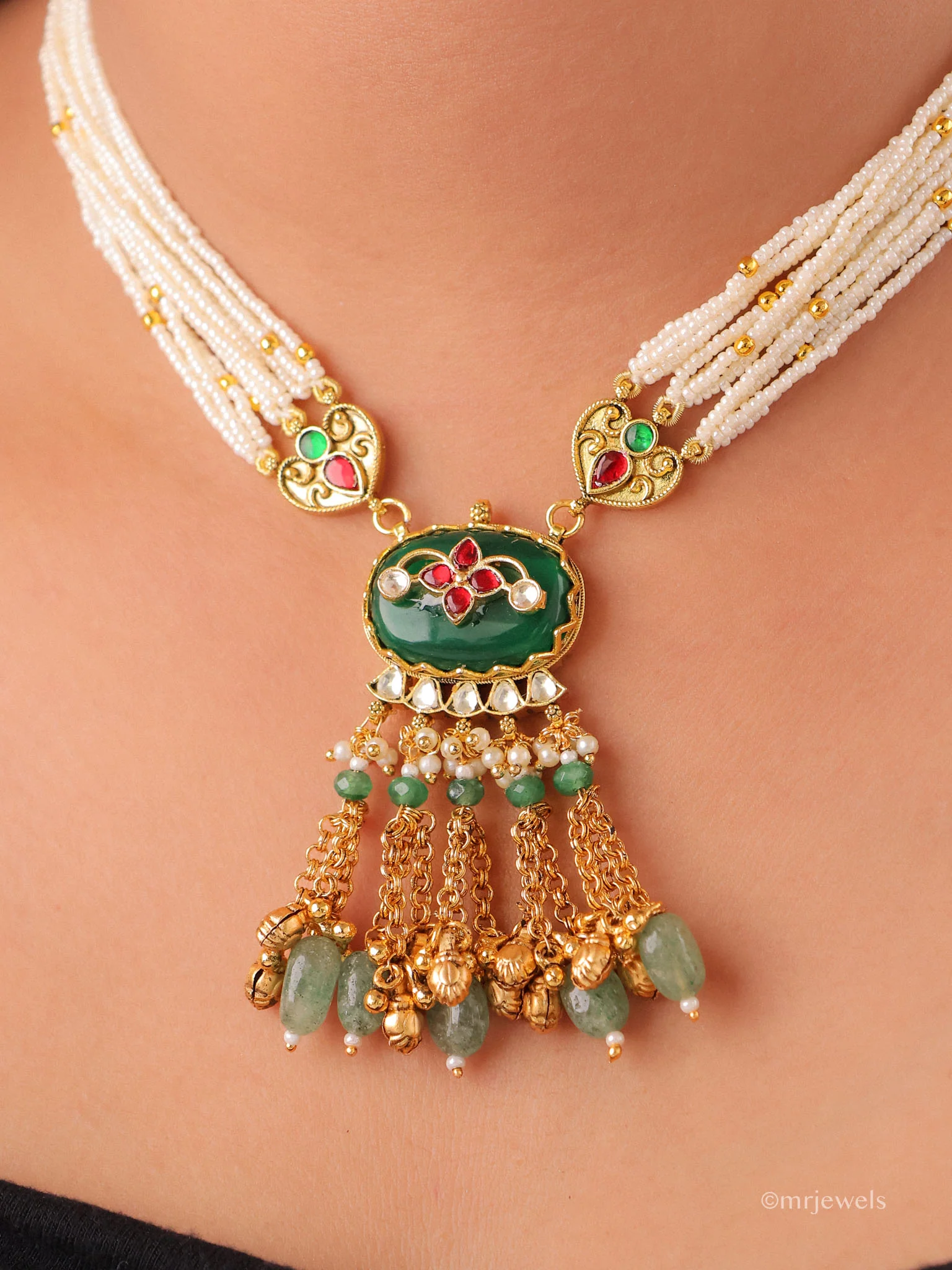 Iraaya Necklace Pendant Set - Image 2