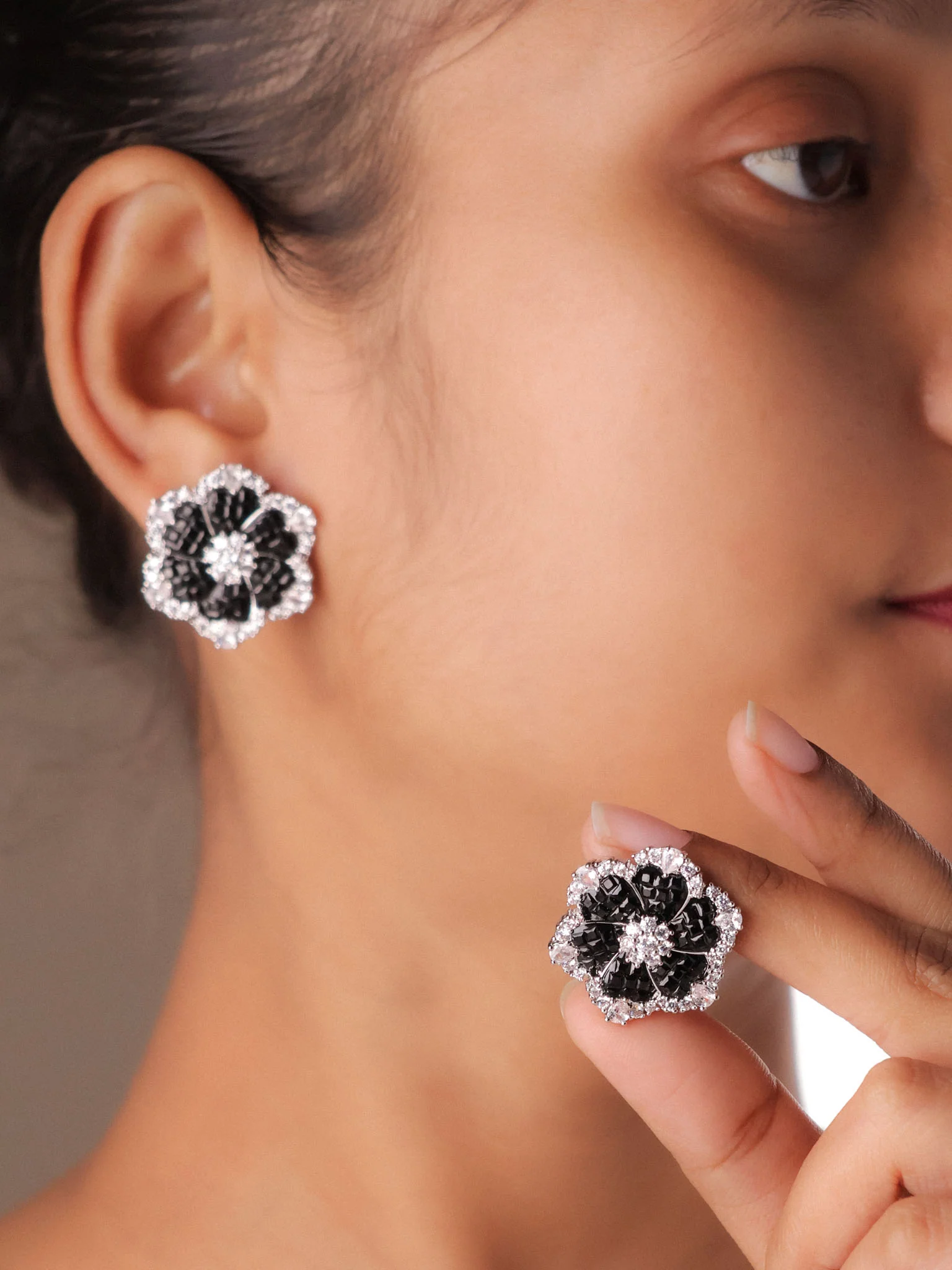 Luxe Emerald Ruby Invisible Setting Diamond earrings - Image 5