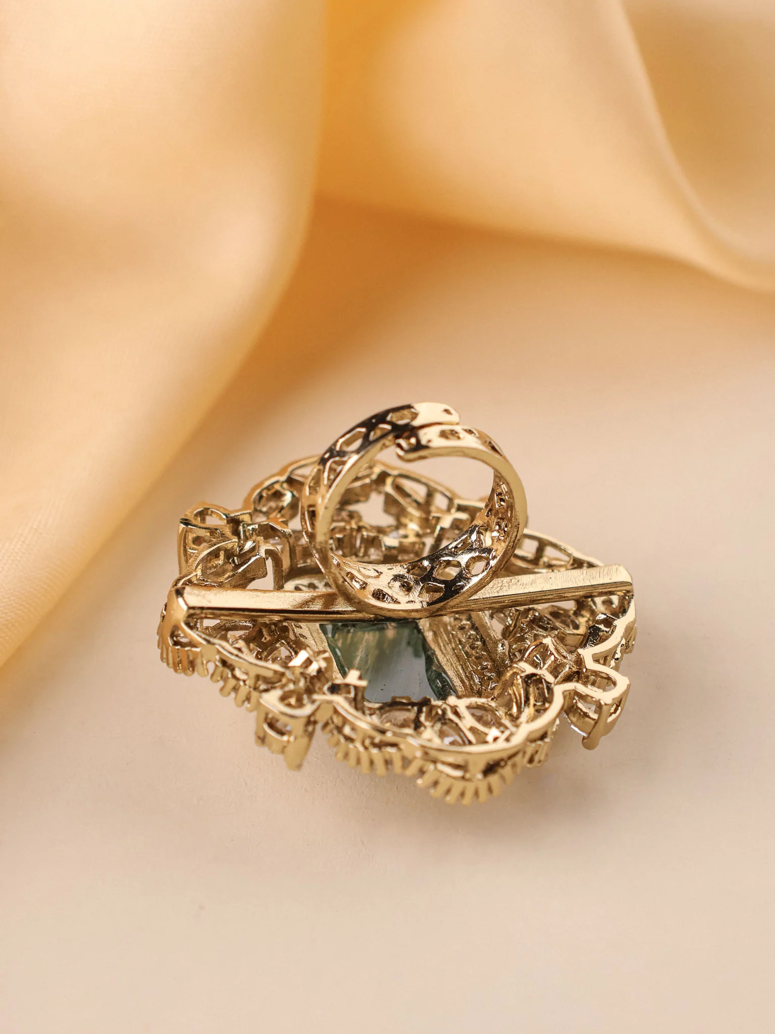 Jaipur Royale Square Polki Pearl Cocktail Ring - Image 4