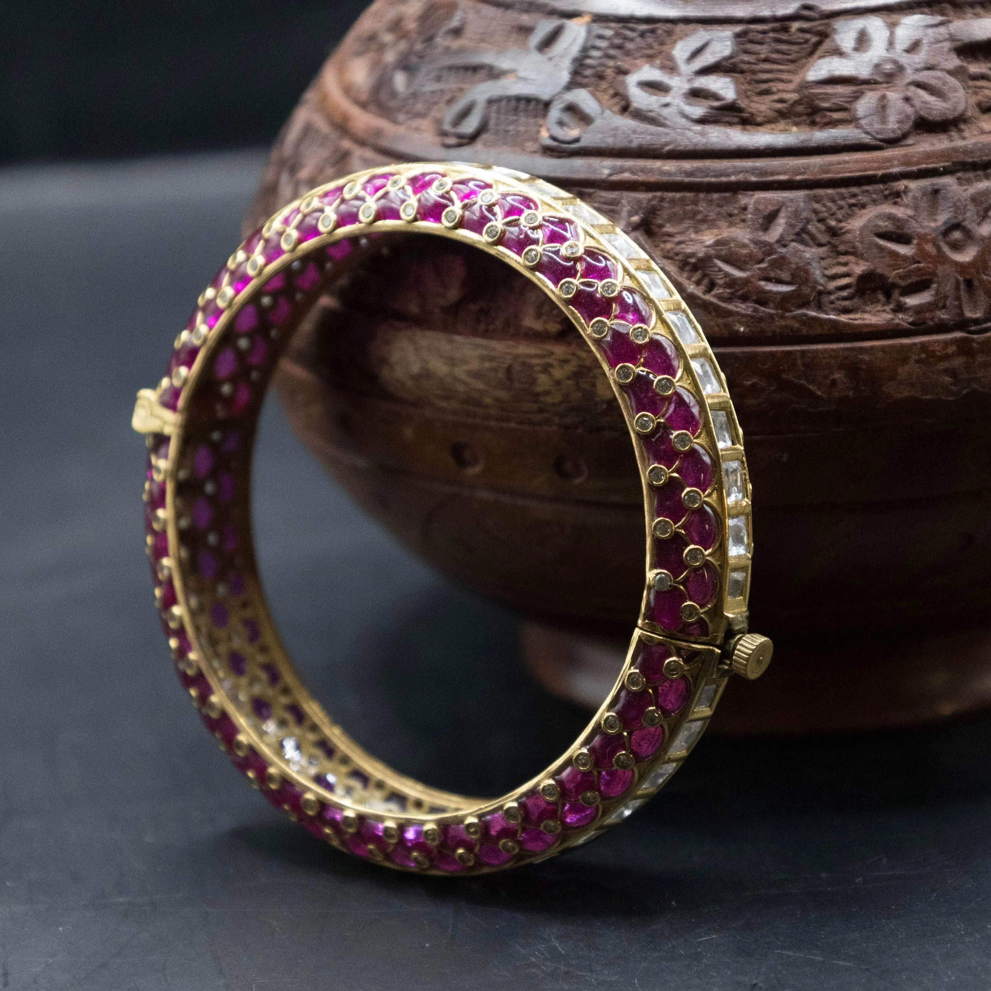 Jodha’s Jewel – Antique Emerald/ Ruby Openable Bangle
