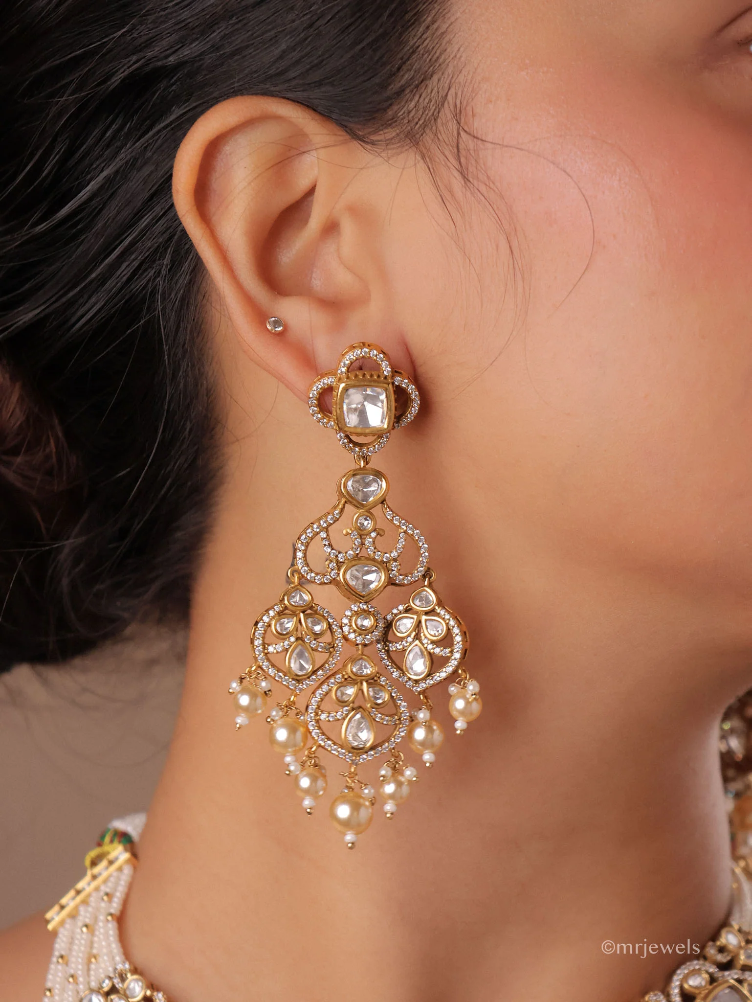 Kaavya Luxe Pearl Collar Choker Set - Image 3
