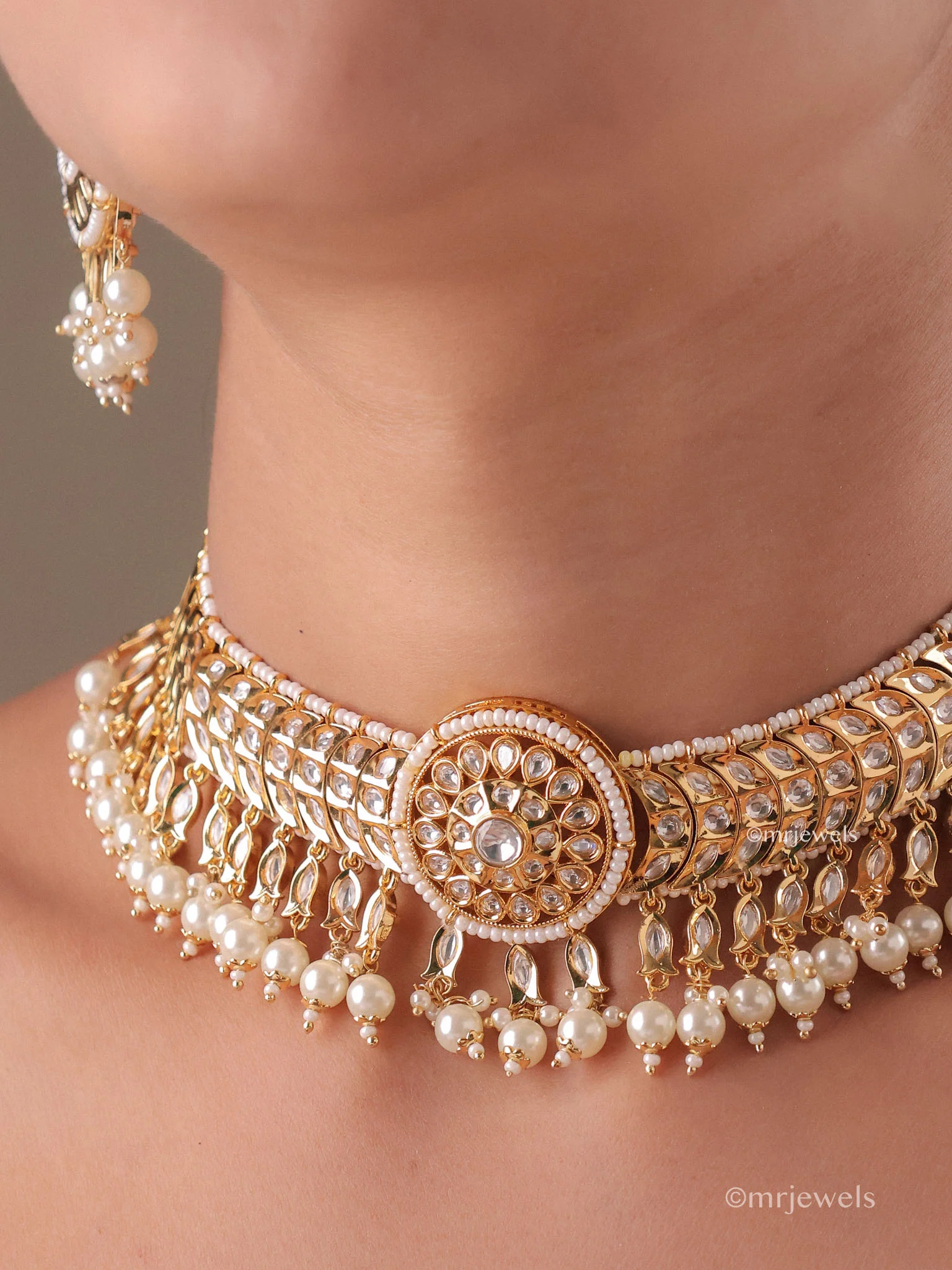 Kairavi Kundan Pearl Drop Necklace Set - Image 2