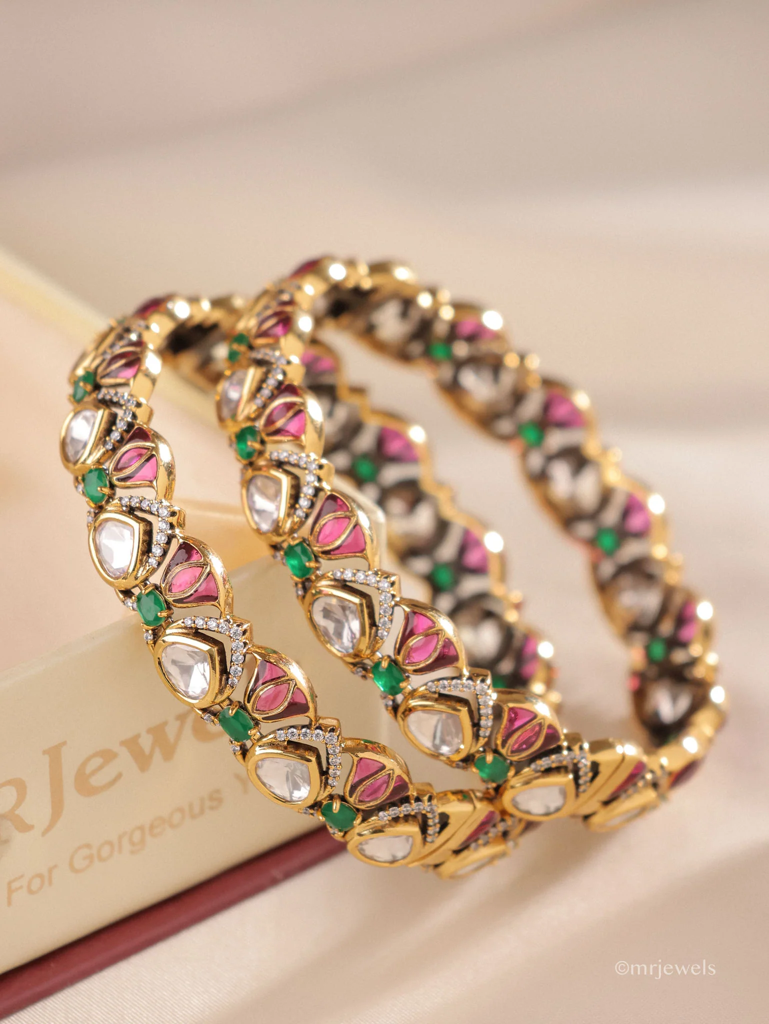 Kiara Antique Kundan Polki Bangles - Image 2