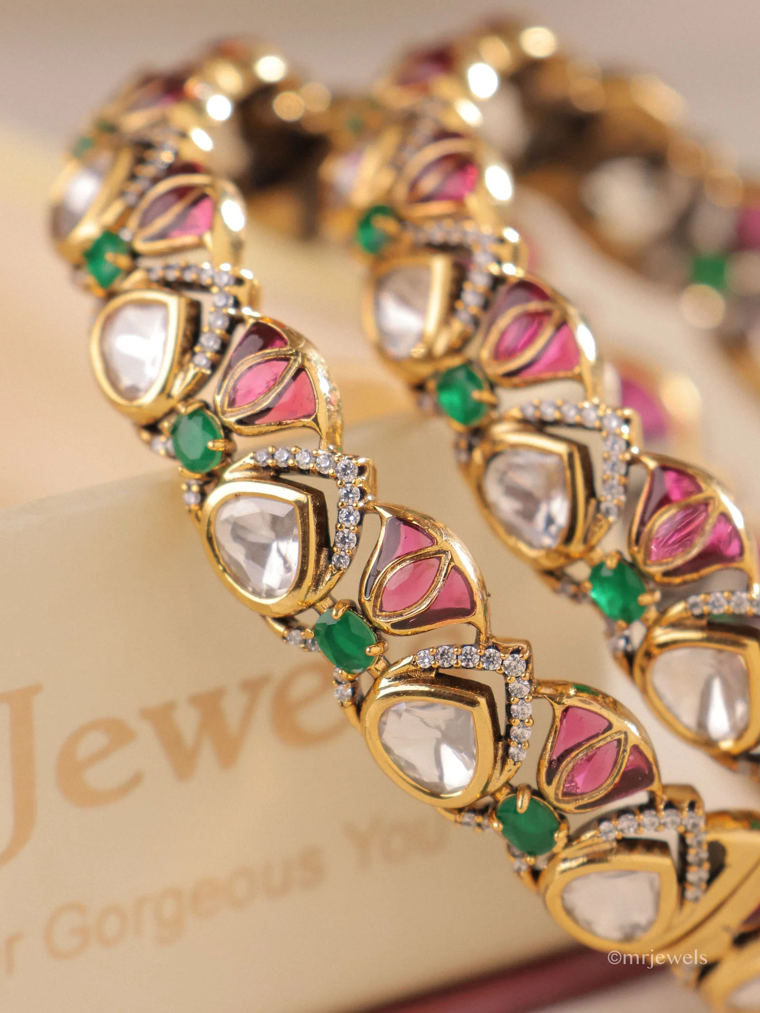 Kiara Antique Kundan Polki Bangles - Image 3