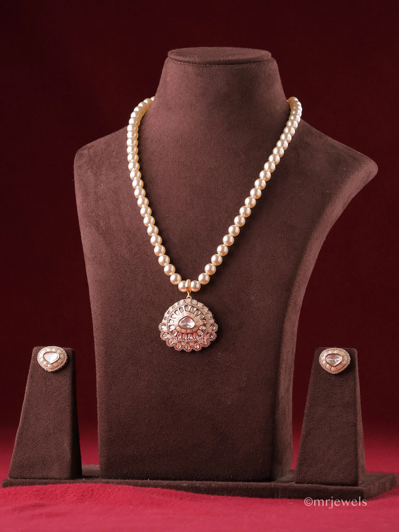 Kiara Polki Pearl Pendant Set