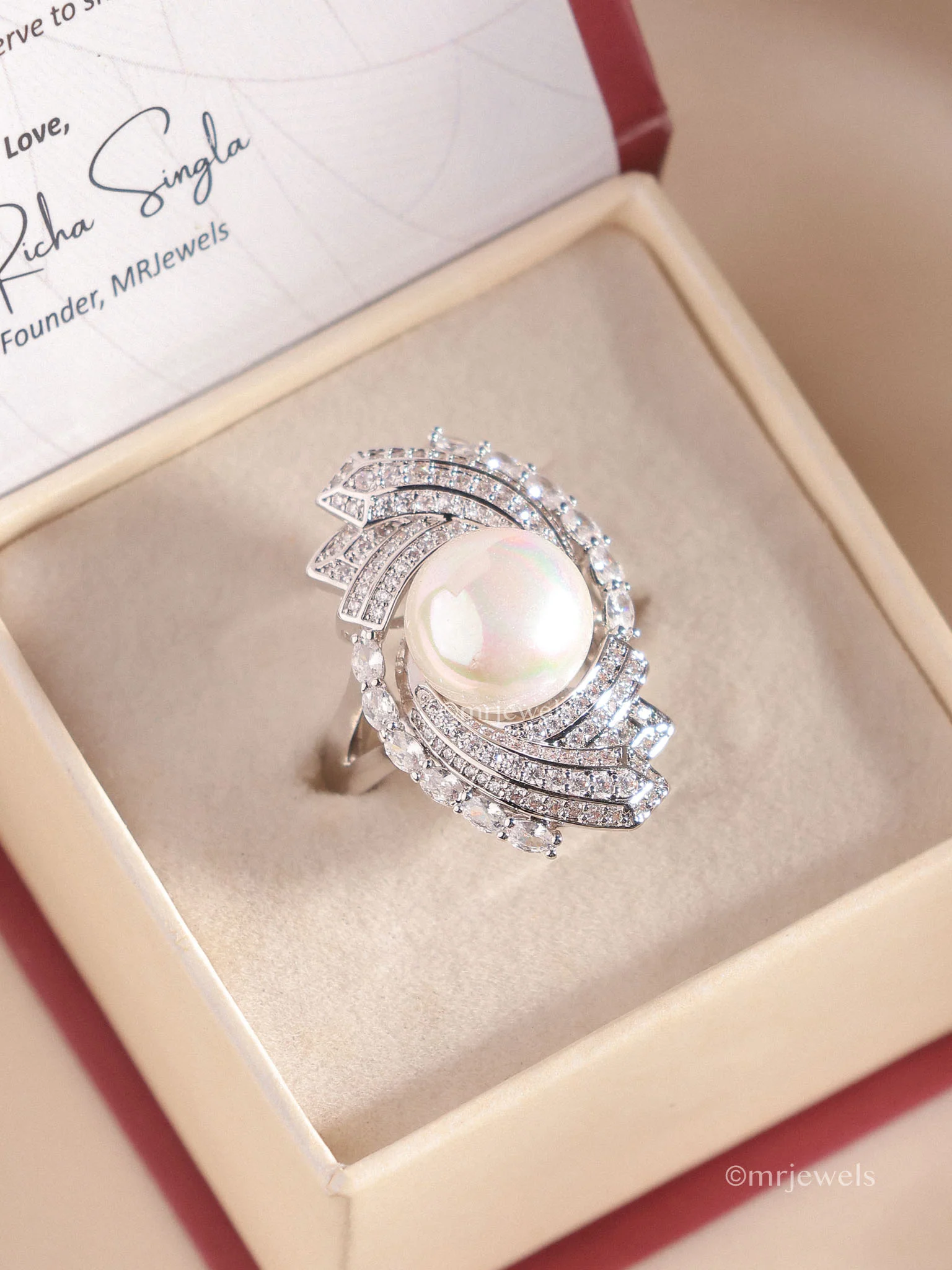 Kiara Statement Pearl Ring