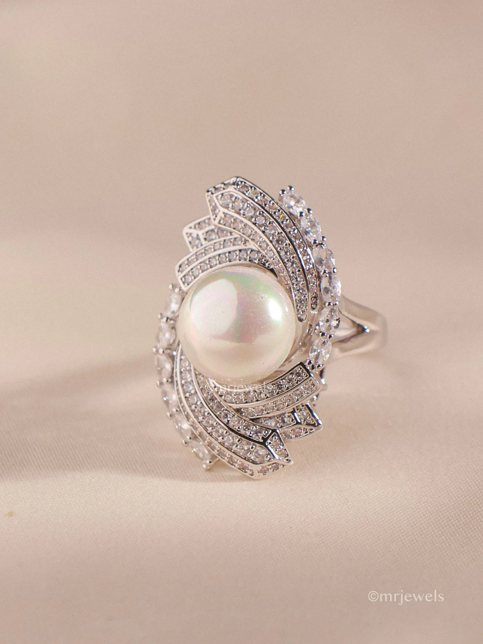 Kiara Statement Pearl Ring - Image 2