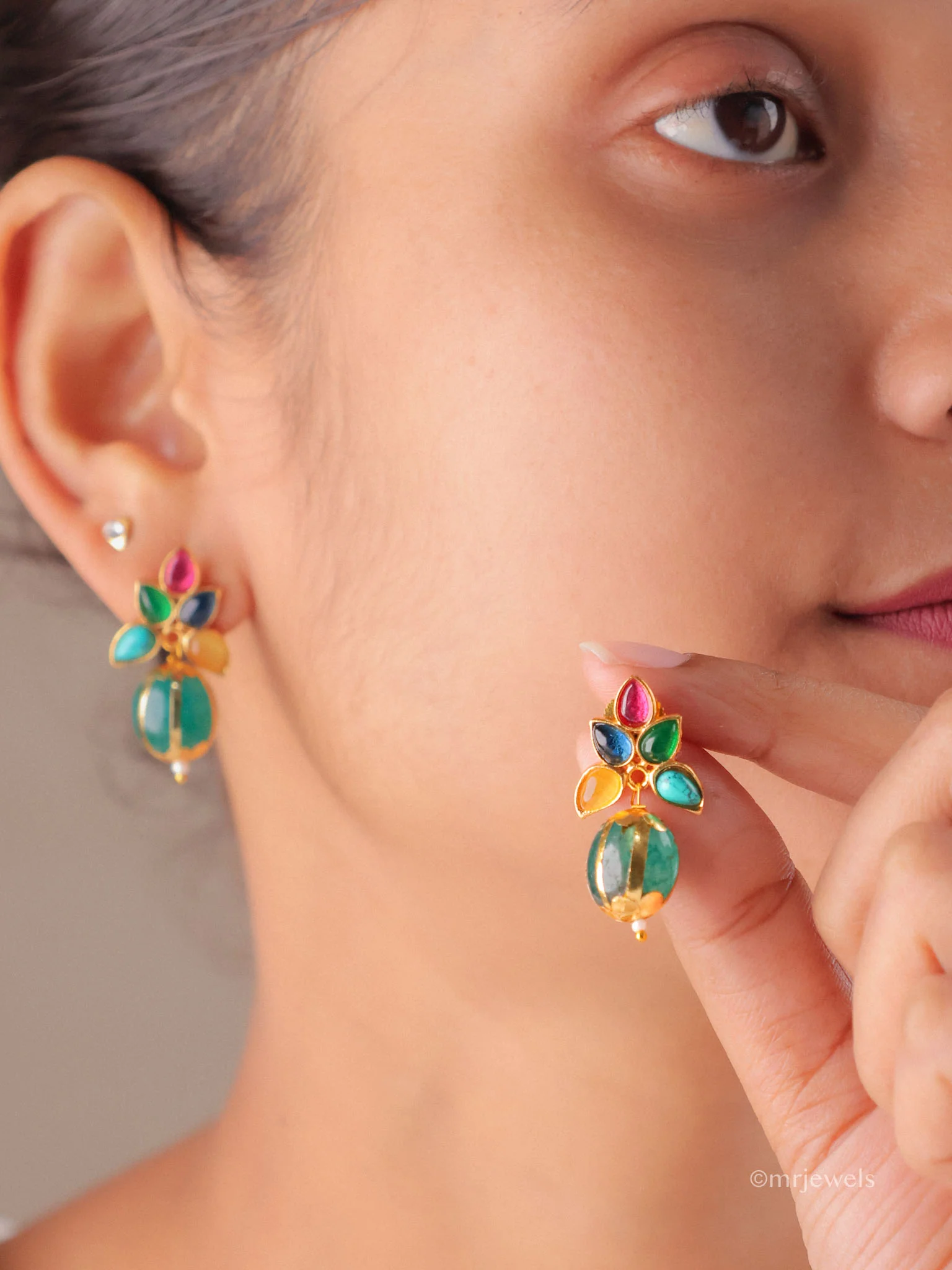 Kundan Floral Crystal Drop Earrings - Image 4
