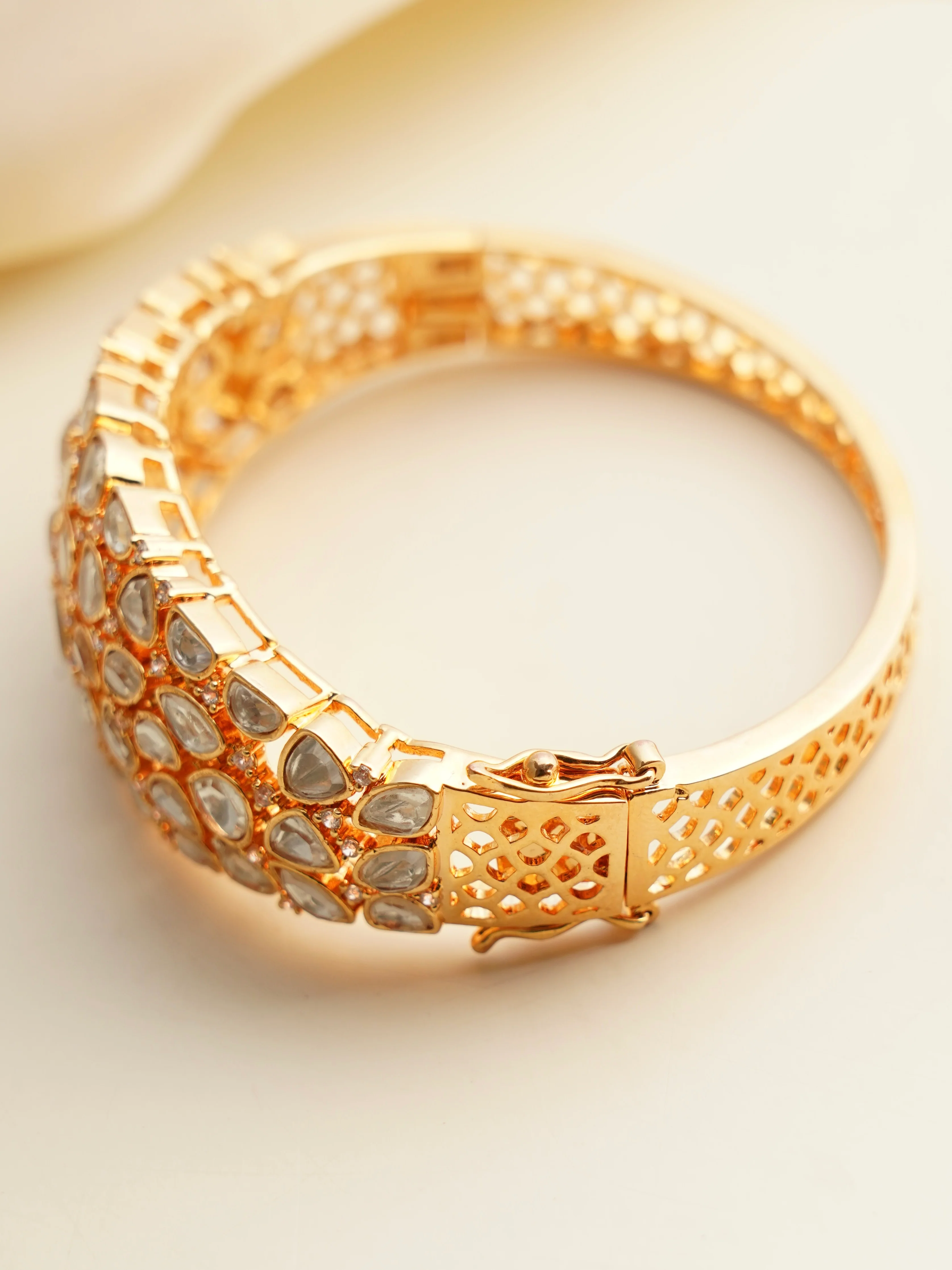 Kundan uncut Polki Diamond Bracelet For Women - Image 3