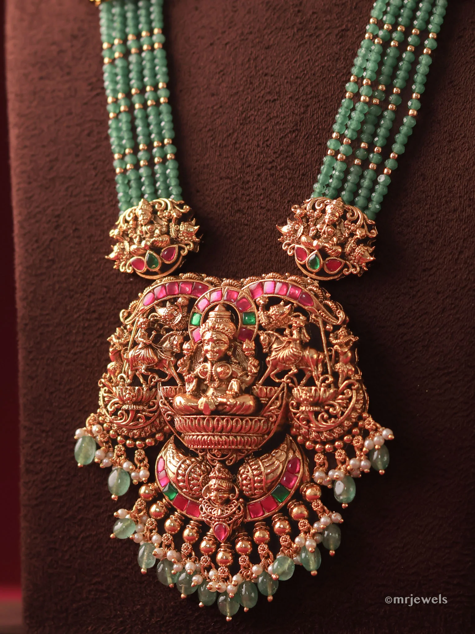 Lakshmi Emerald Beaded Antique Nakashee Necklace Set - Image 2