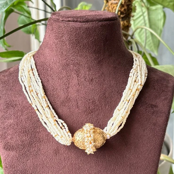 Lovely Trending Pearl Necklace - Image 3