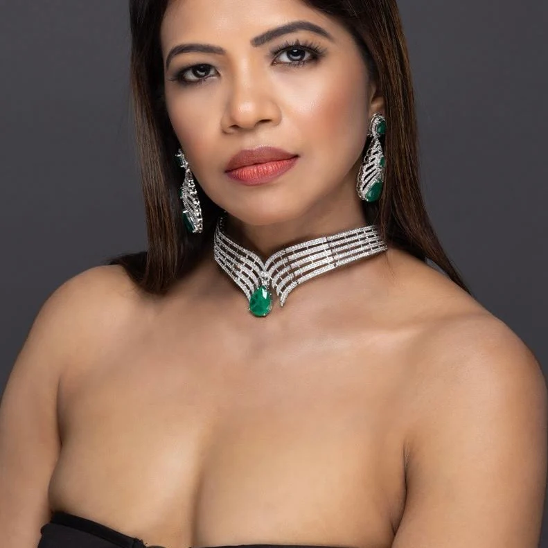 Luxurious Designer Emerald Jewelry Set