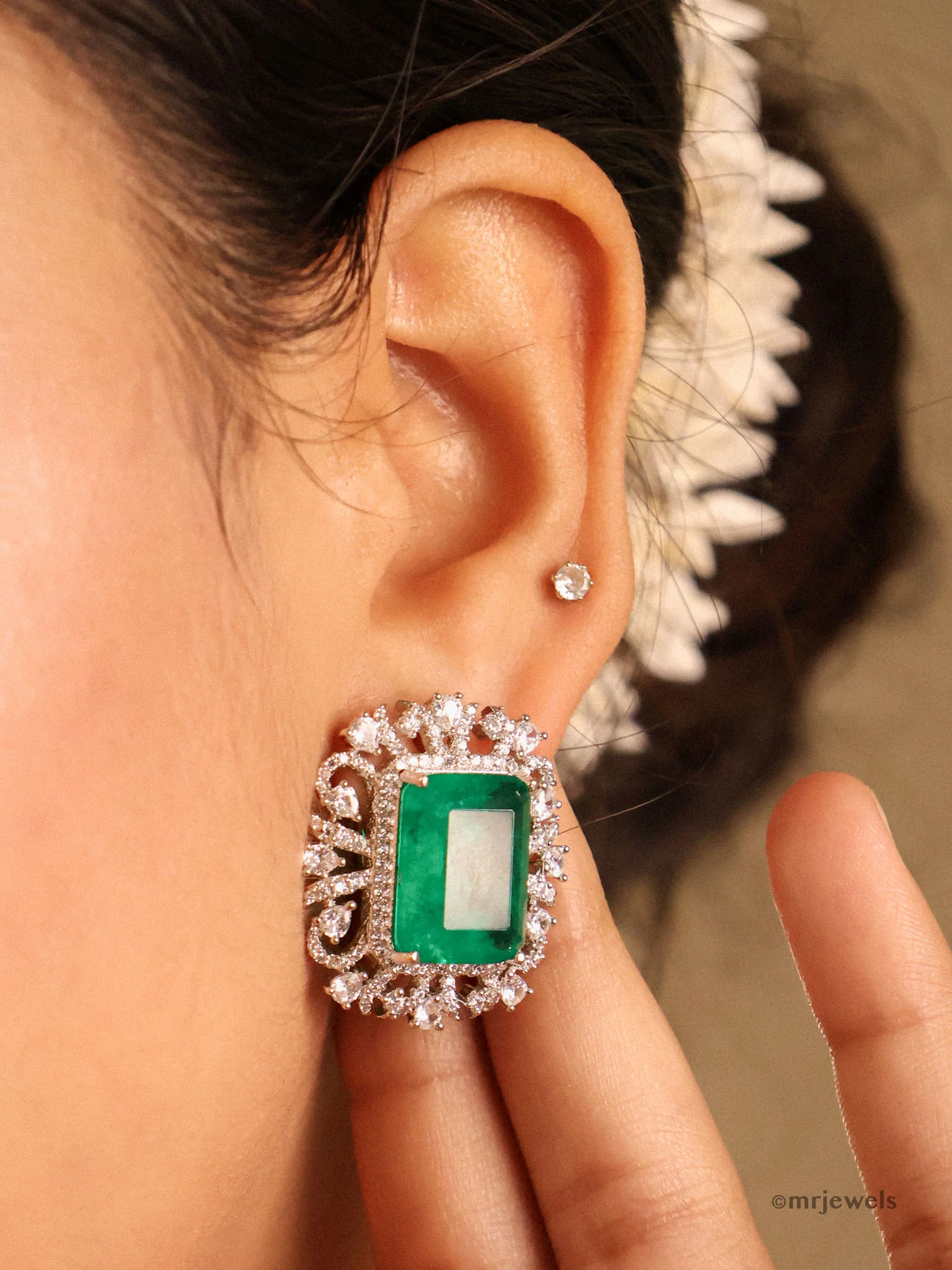 Luxury Emerald & Pearl Choker Set | Emerald Jewellery - Image 3