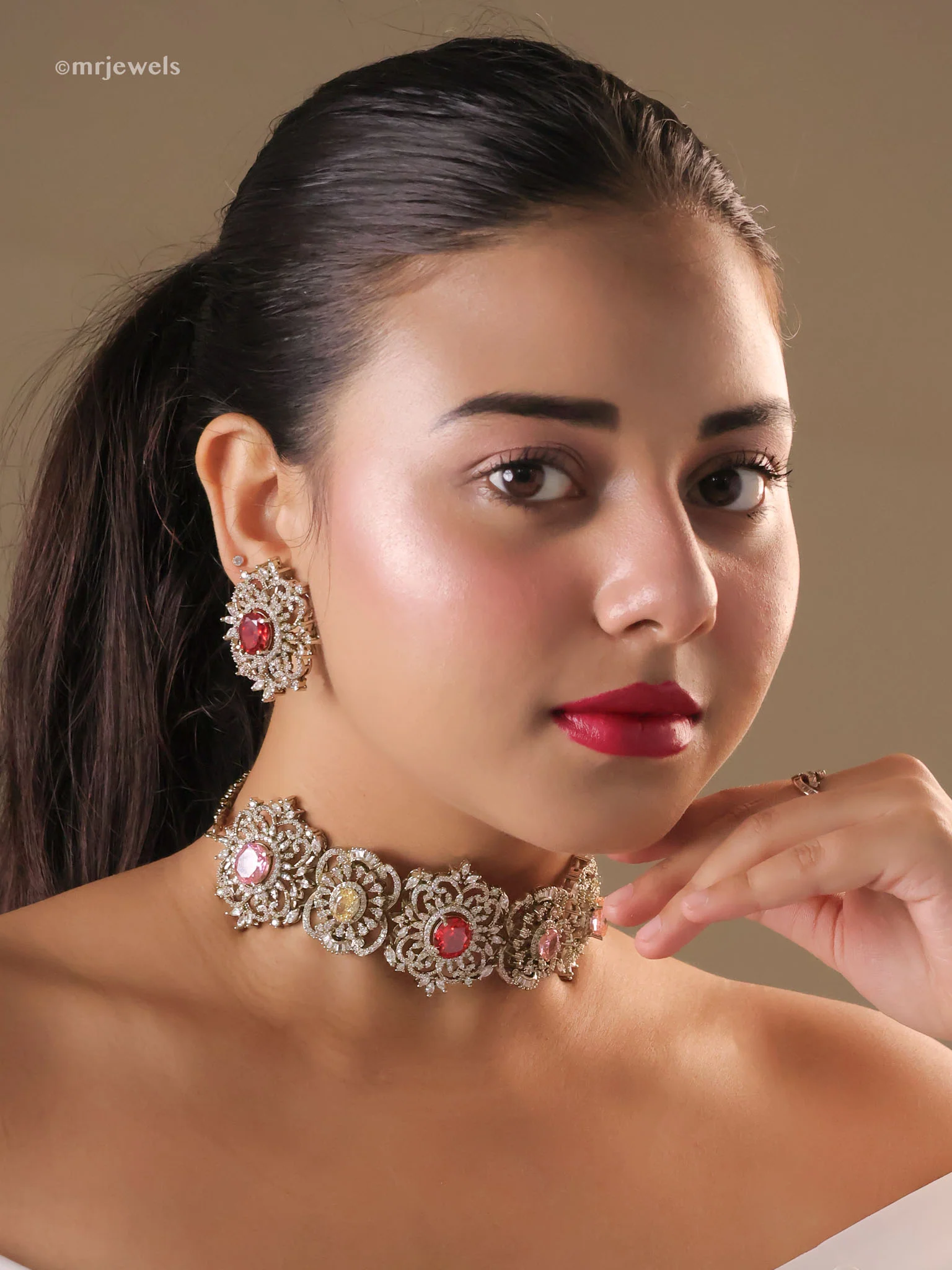 Maharani Rosette Choker with Stud Earrings