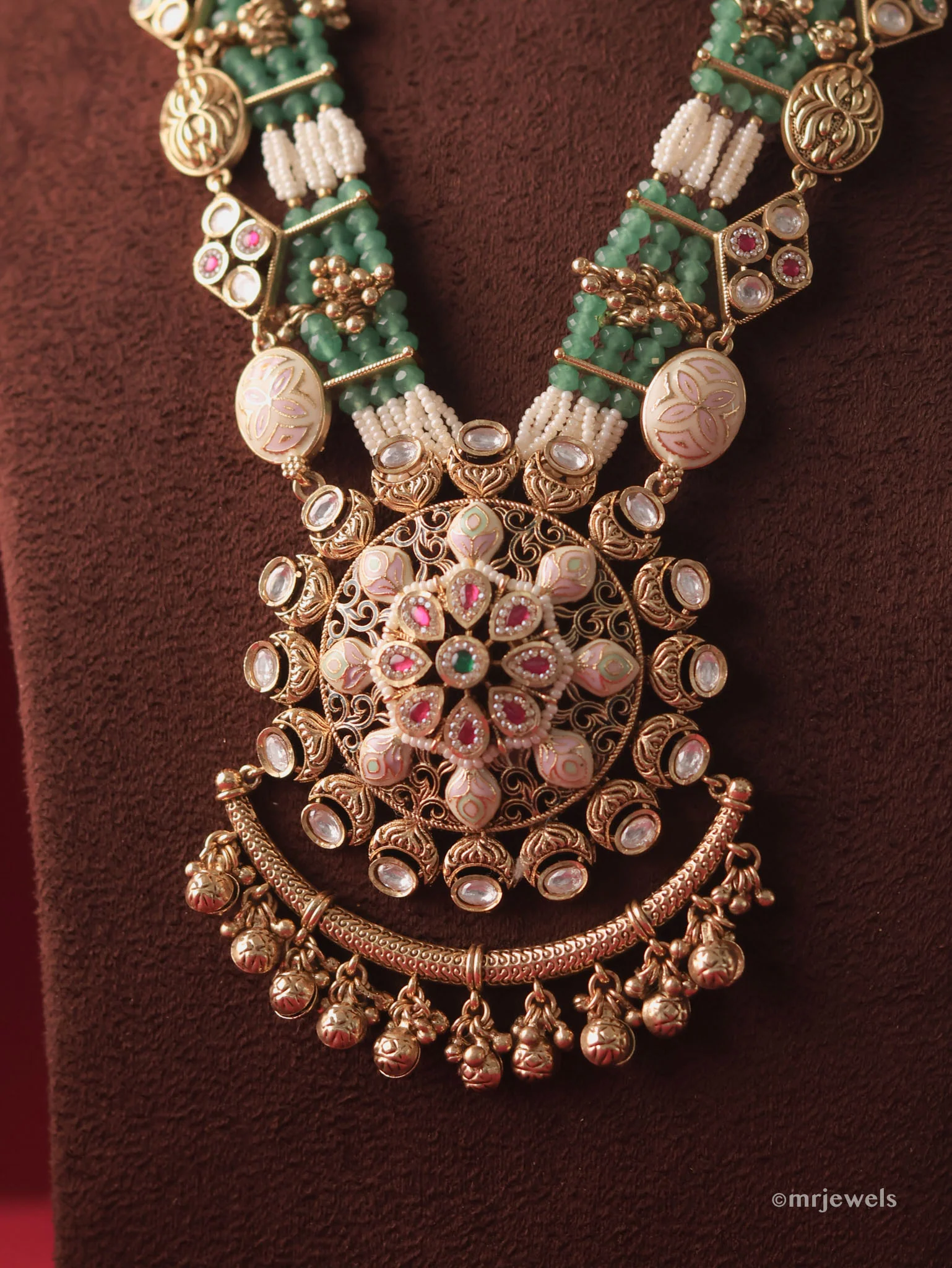 Maharani’s Heritage long Kundan Jewelry Set - Image 3