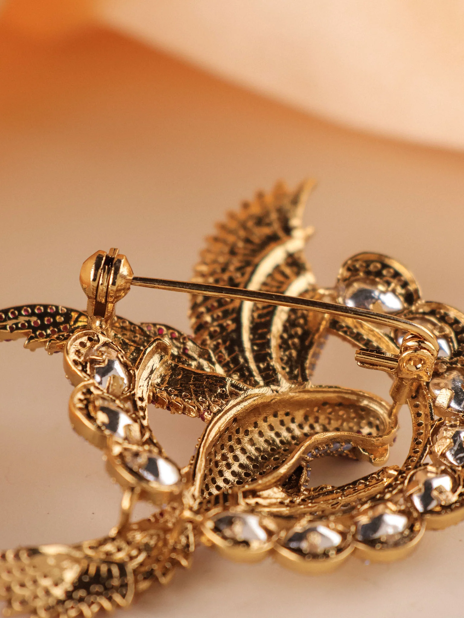 Mayura Luxe Brooch - Image 6