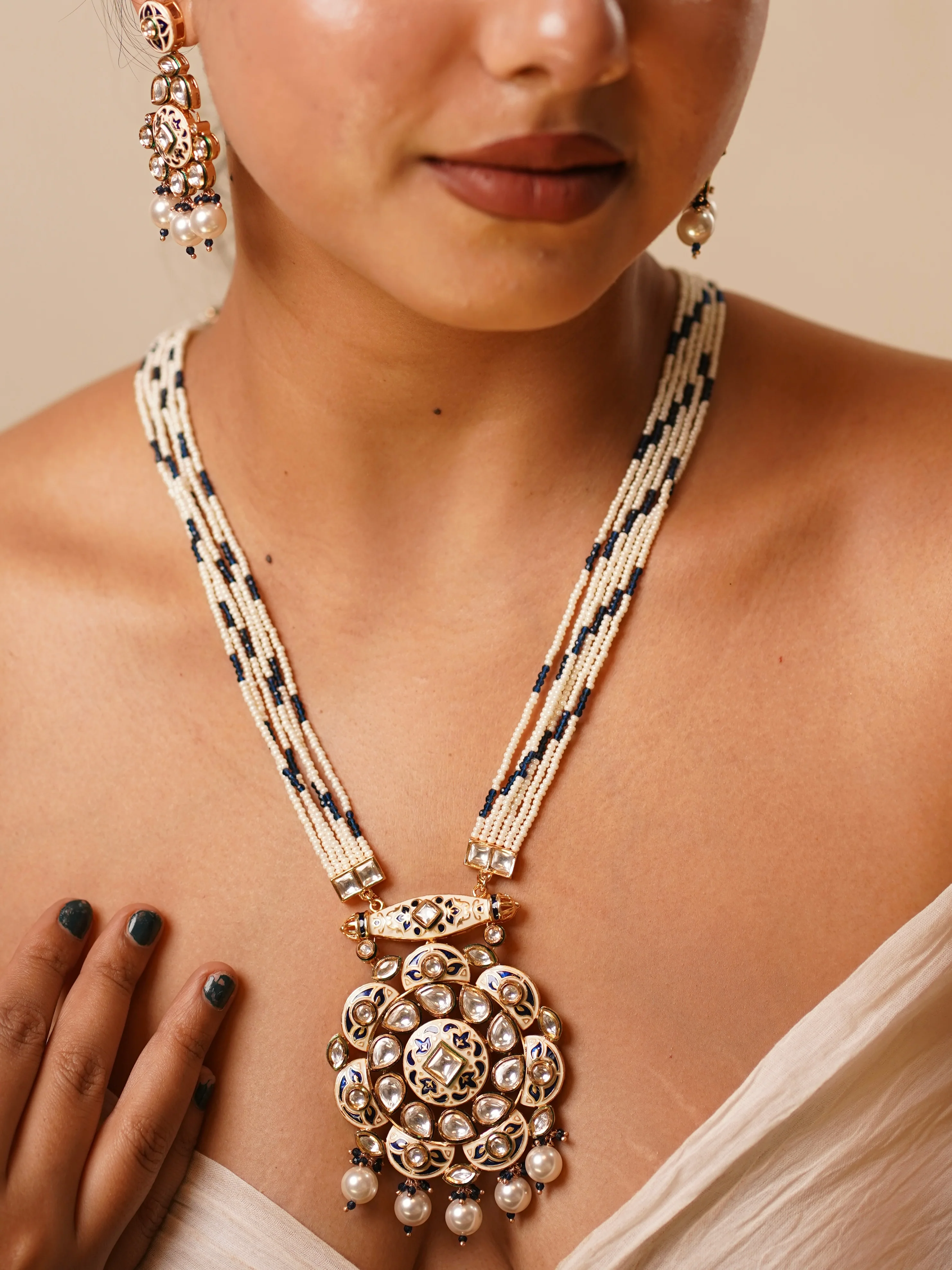 Meher Kundan Pearl Long Haar Set - Image 2