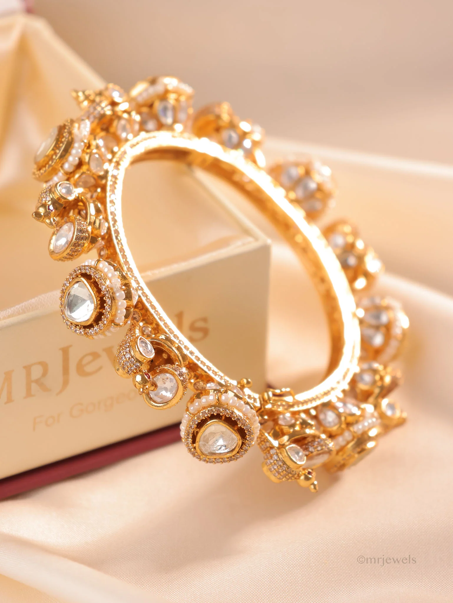 Meherika Polki Pearl Kada