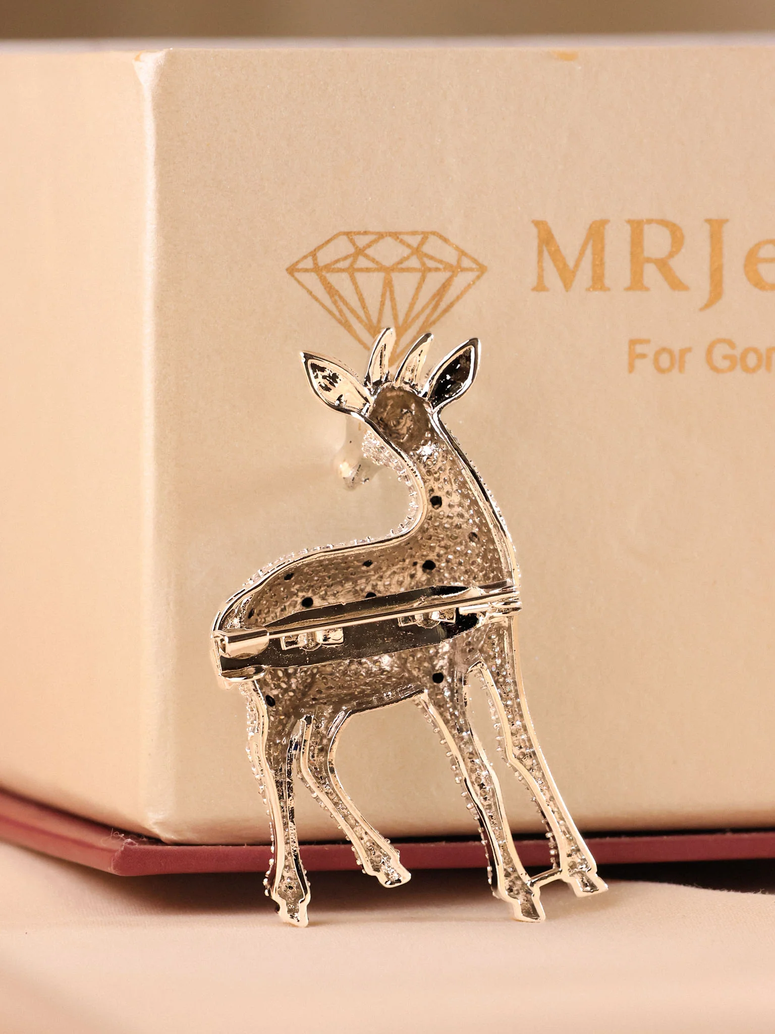 Mriga Royale  Brooch - Image 5