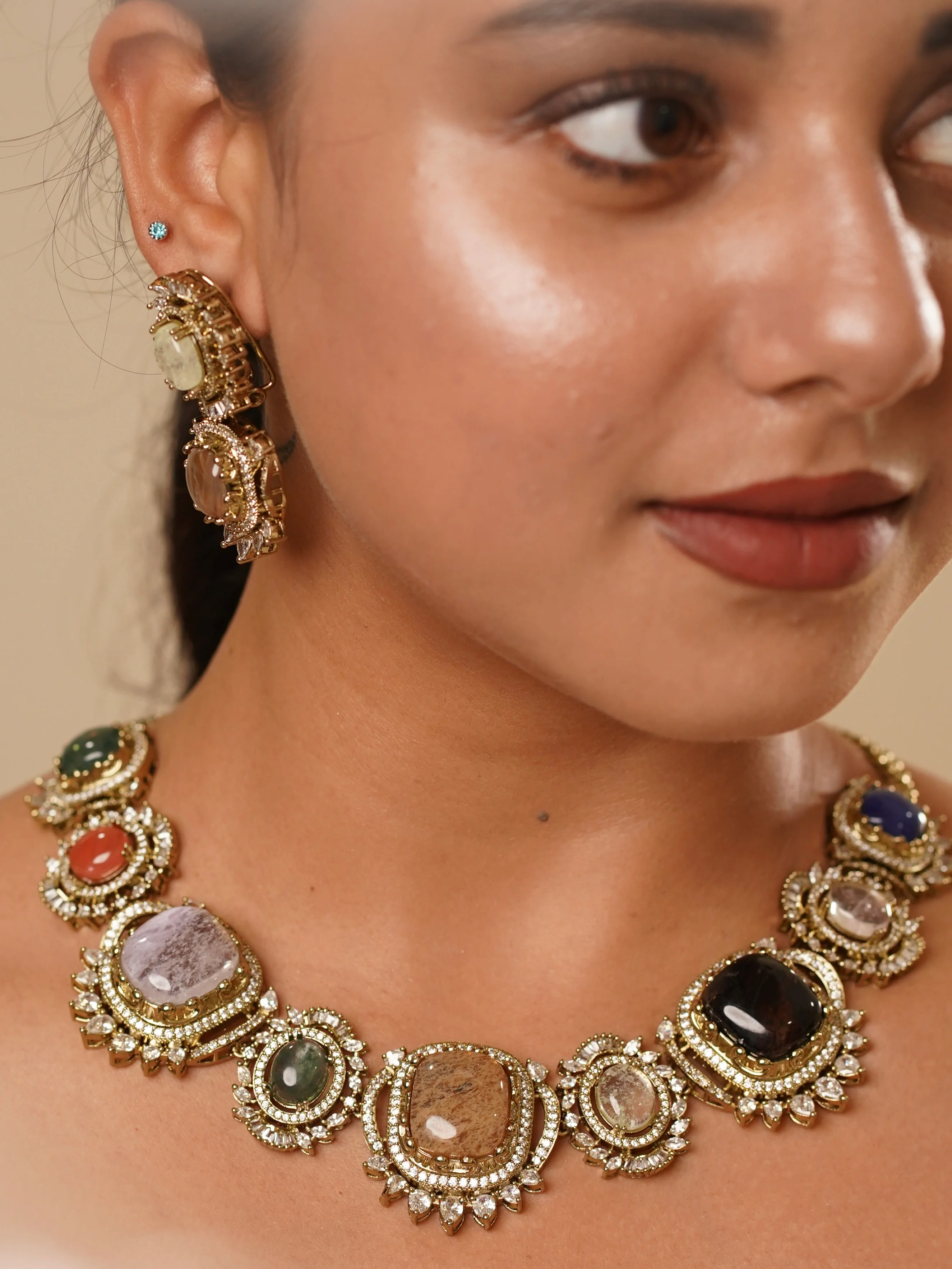 Navratna Nazaakat: A Symphony of Stones- Limited Pc - Image 3