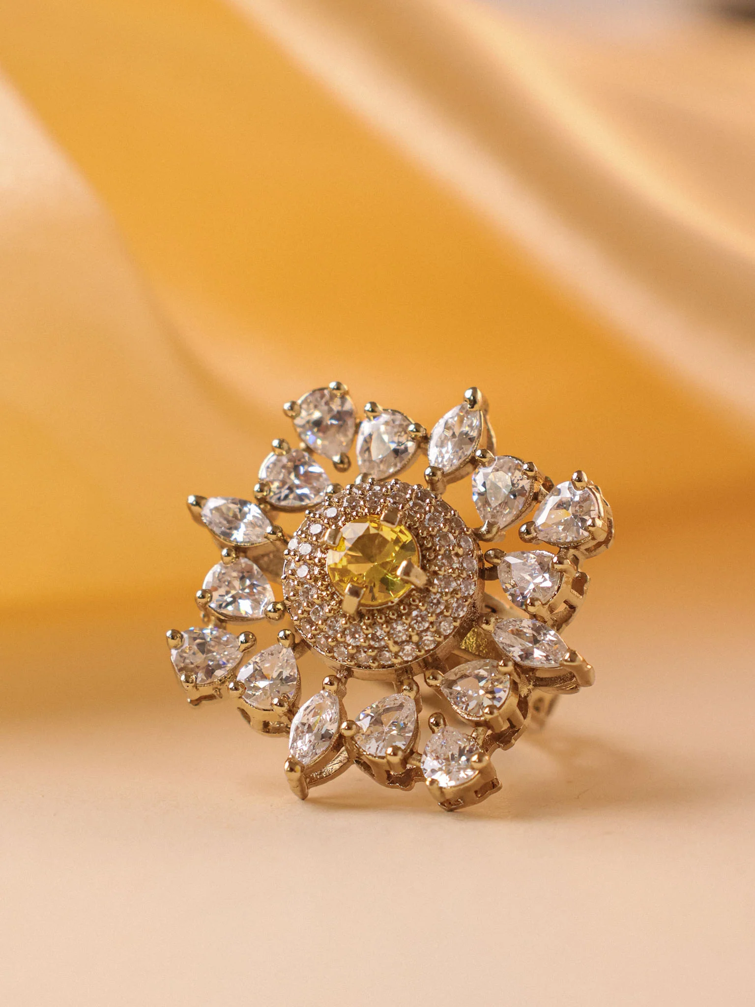 Noor Cocktail Ring - Image 7