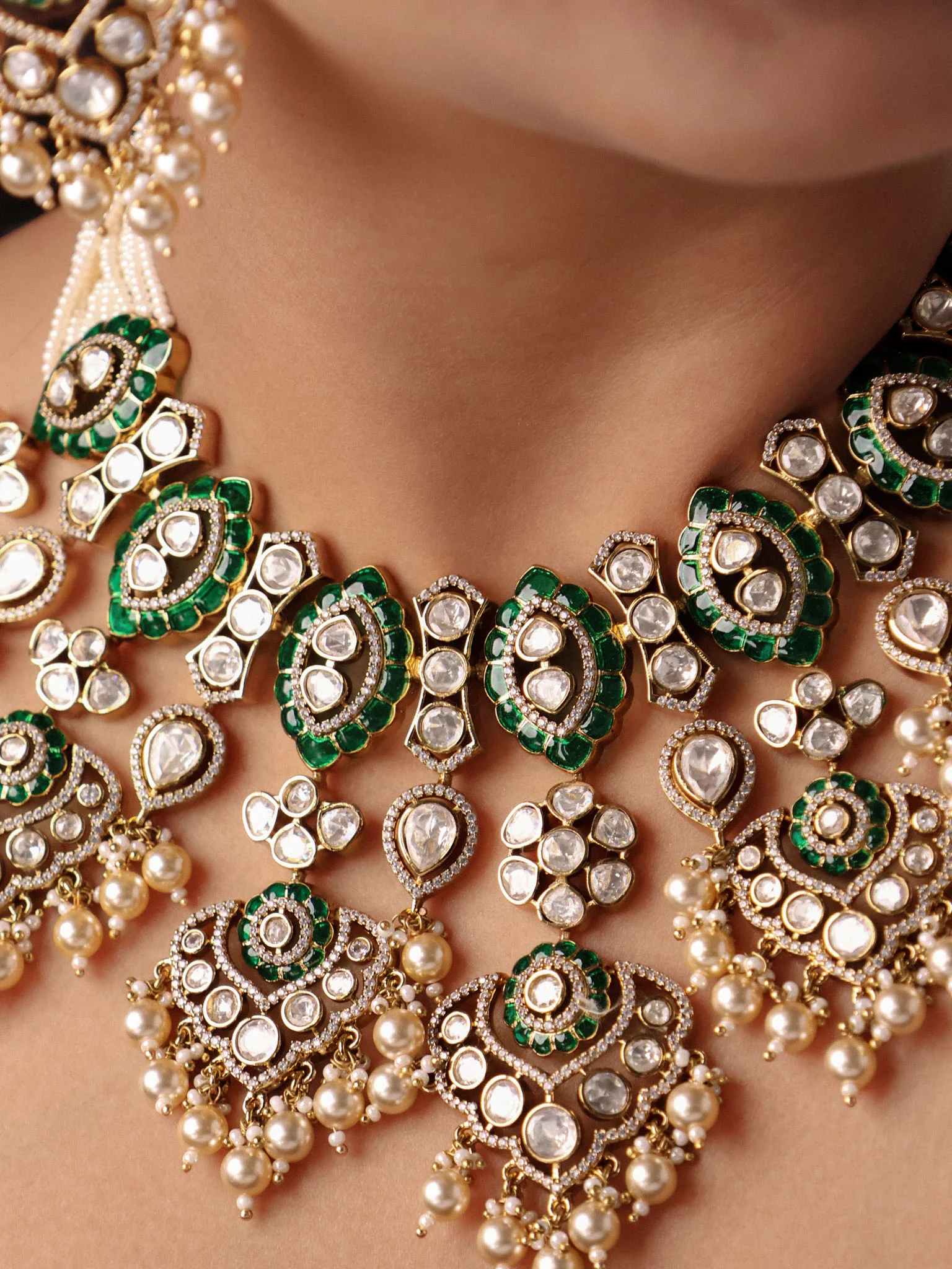 Noor-e-Emerald Kundan Bridal Set - Image 2