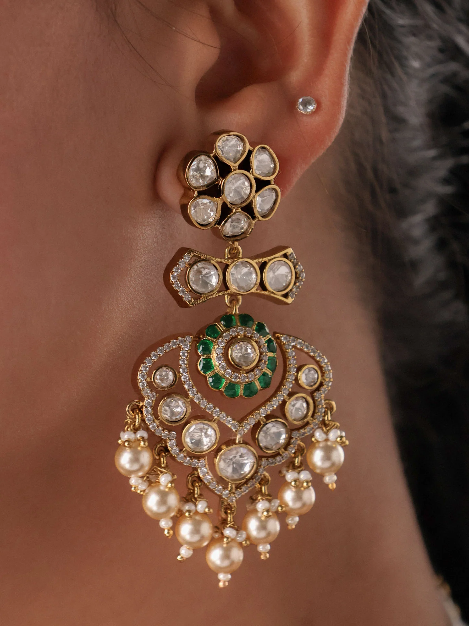 Noor-e-Emerald Kundan Bridal Set - Image 3
