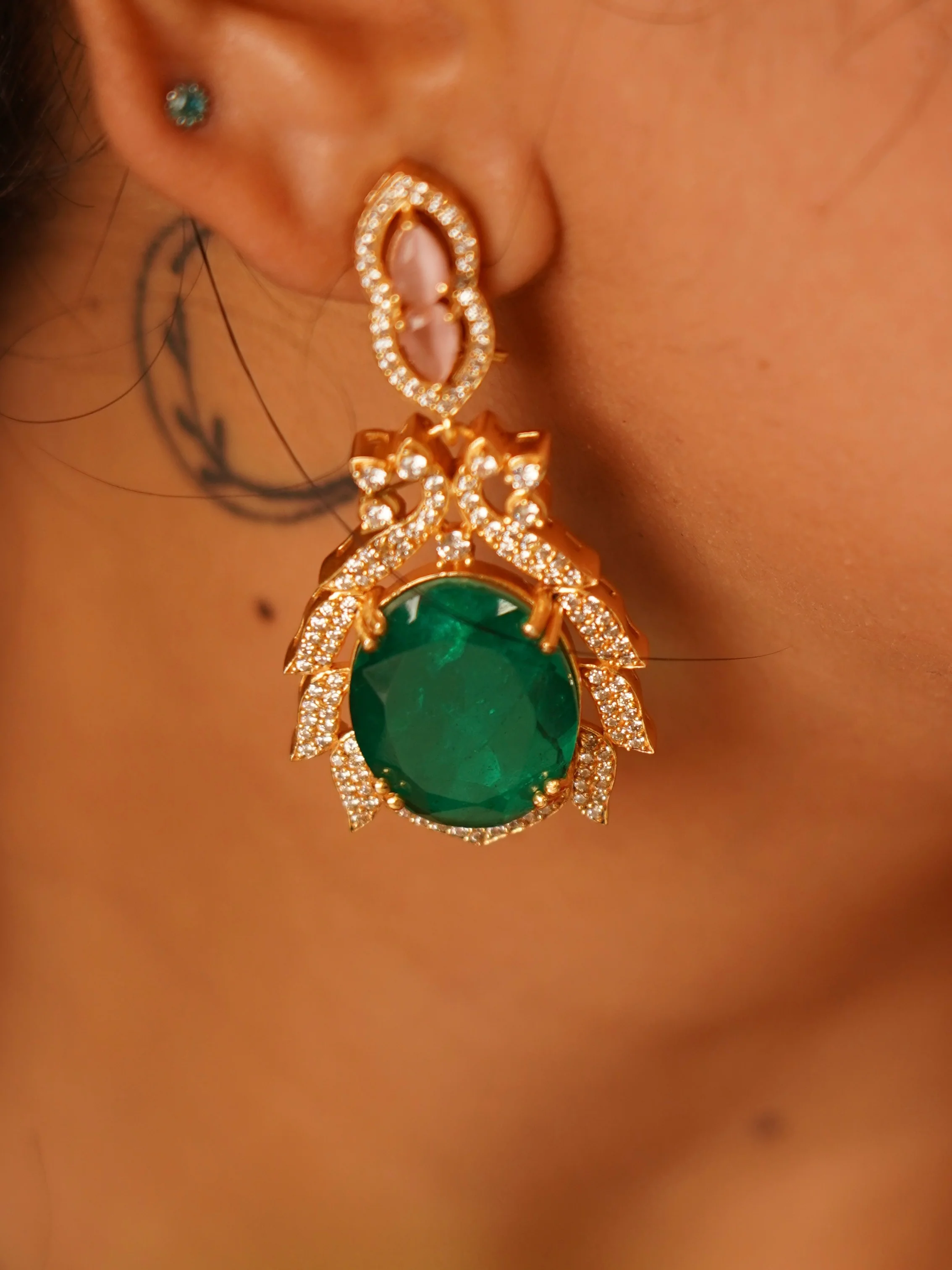 Noorie Statement Necklace Set - Image 3