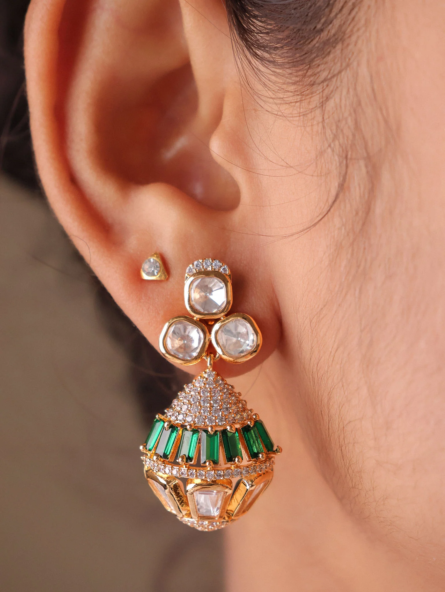 Noorjahan Emerald Dome Pendant Set - Image 4