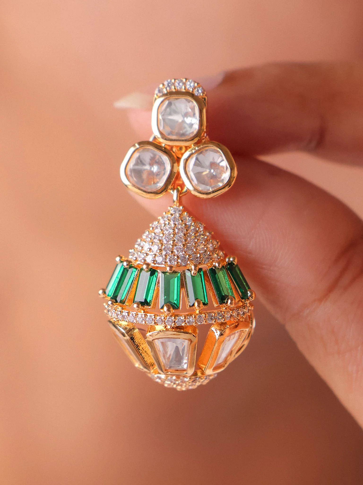 Noorjahan Emerald Dome Pendant Set - Image 5