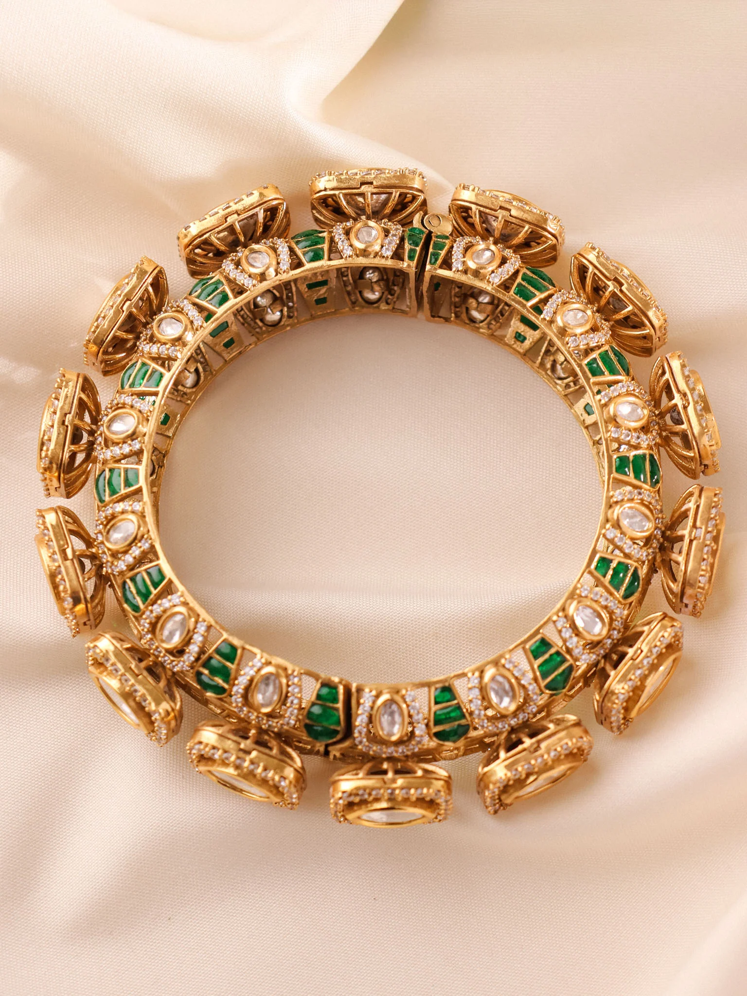 Noorvansh Regal Polki Kada (Emerald / Ruby Edition) - Image 4