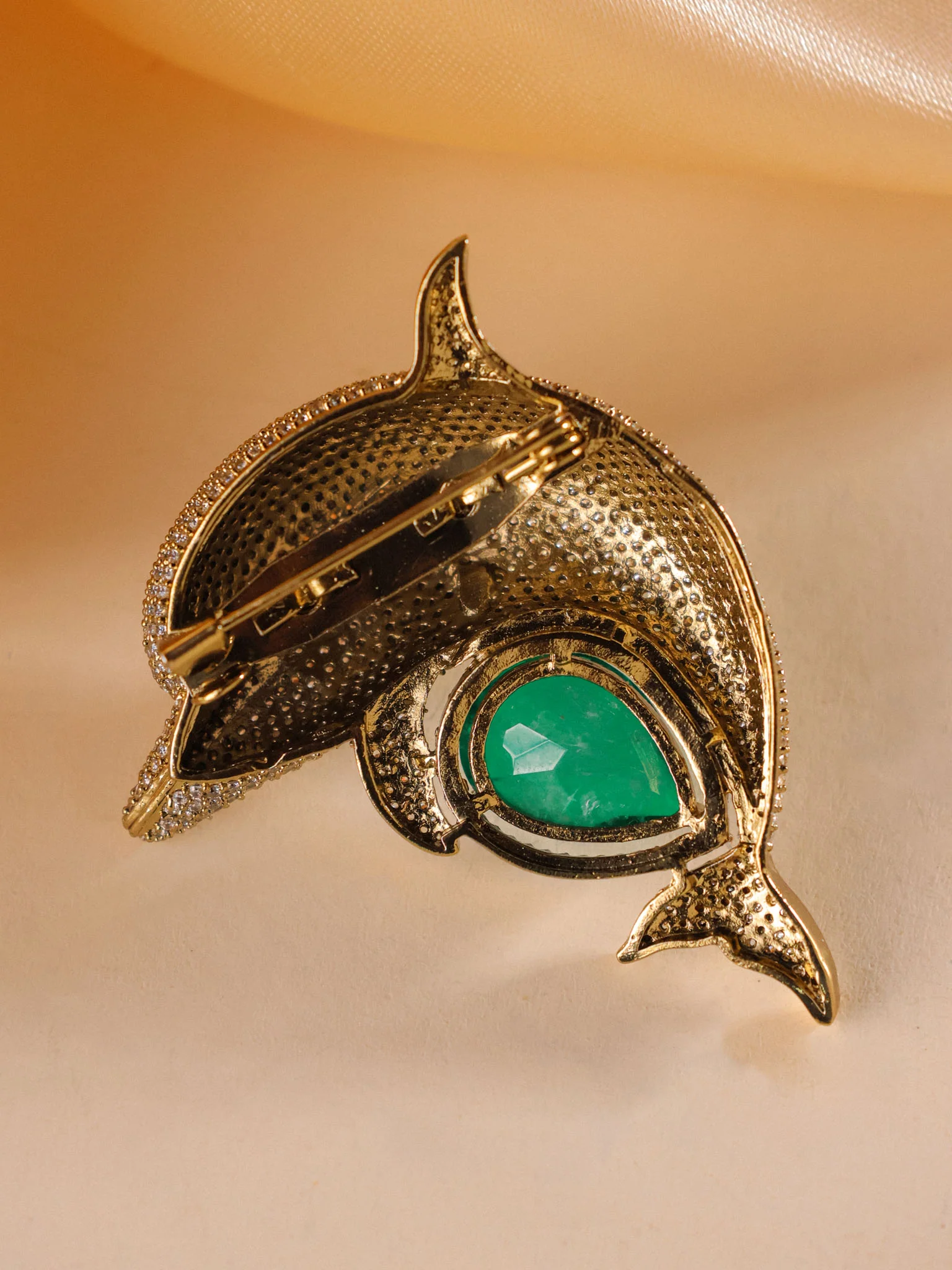 Oceanique Emerald Dolphin Luxe Brooch - Image 4
