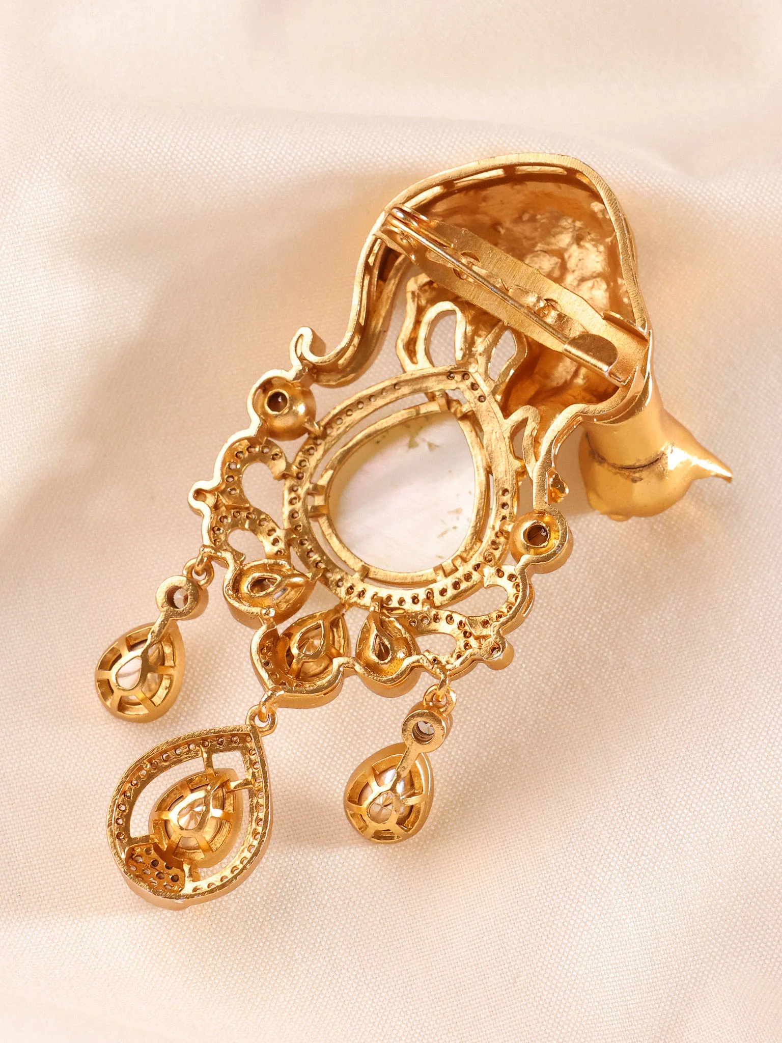 Panther Royale Gemstone Brooch - Image 11