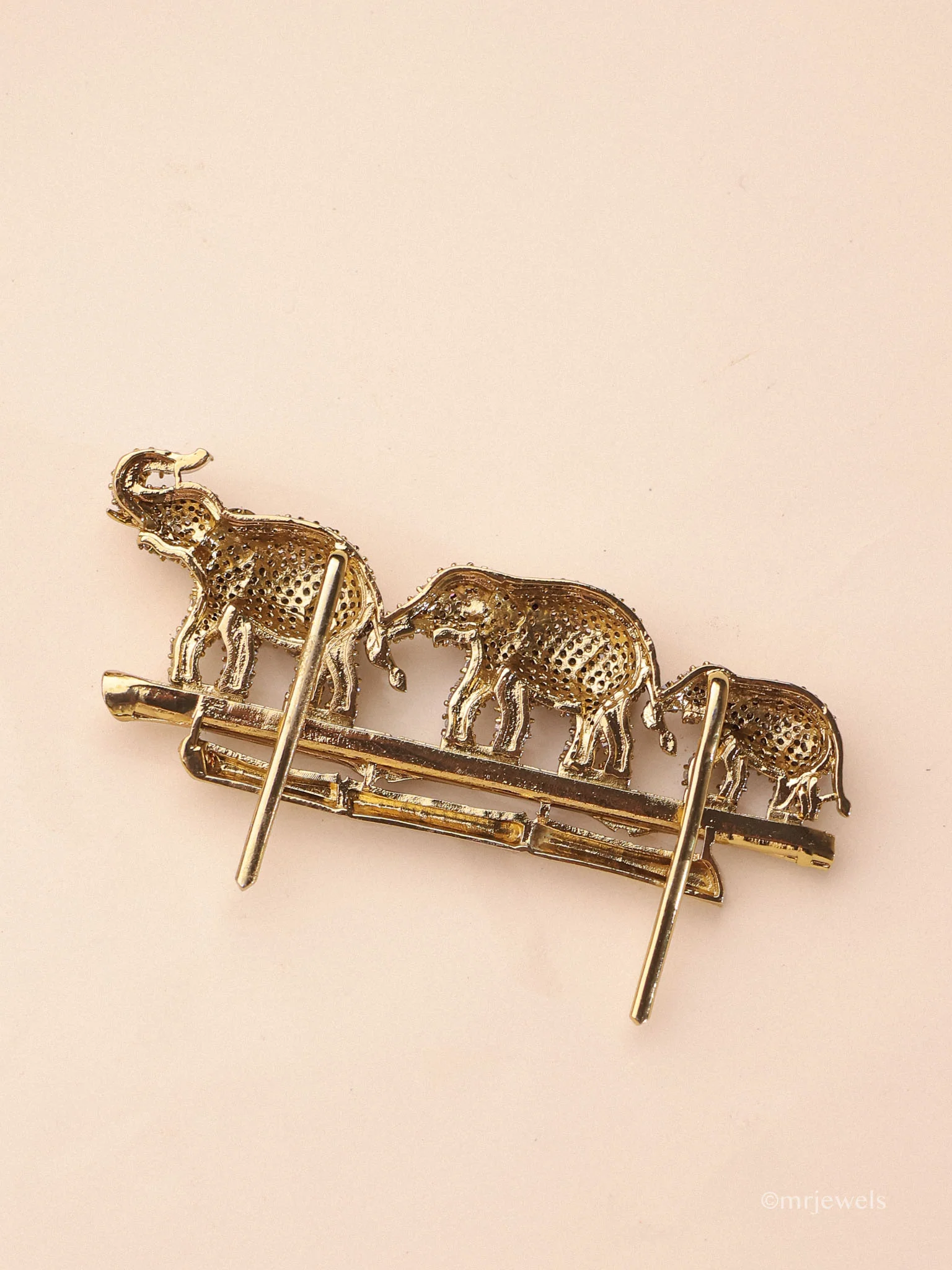 Pavé Elephant Brooch for Men's Suits - Image 6