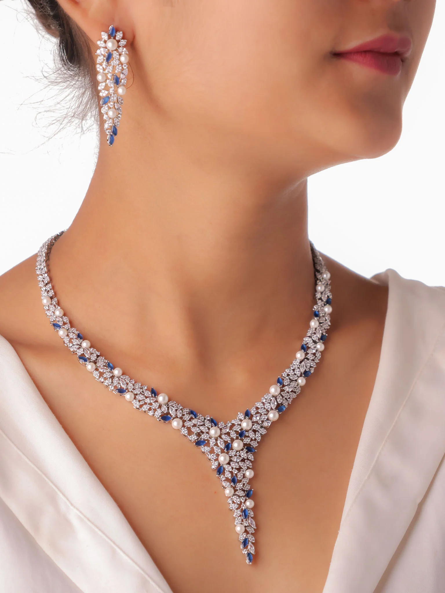 Pearl Emerald Diamond Necklace Set