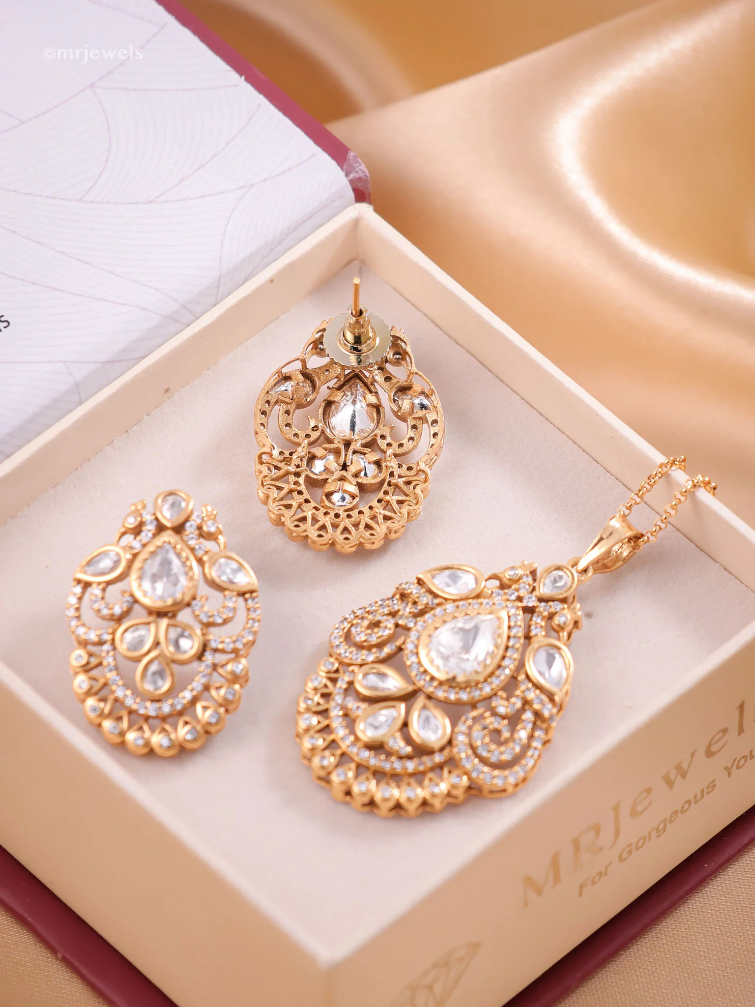 Polki Alia Pendant Set - Image 2